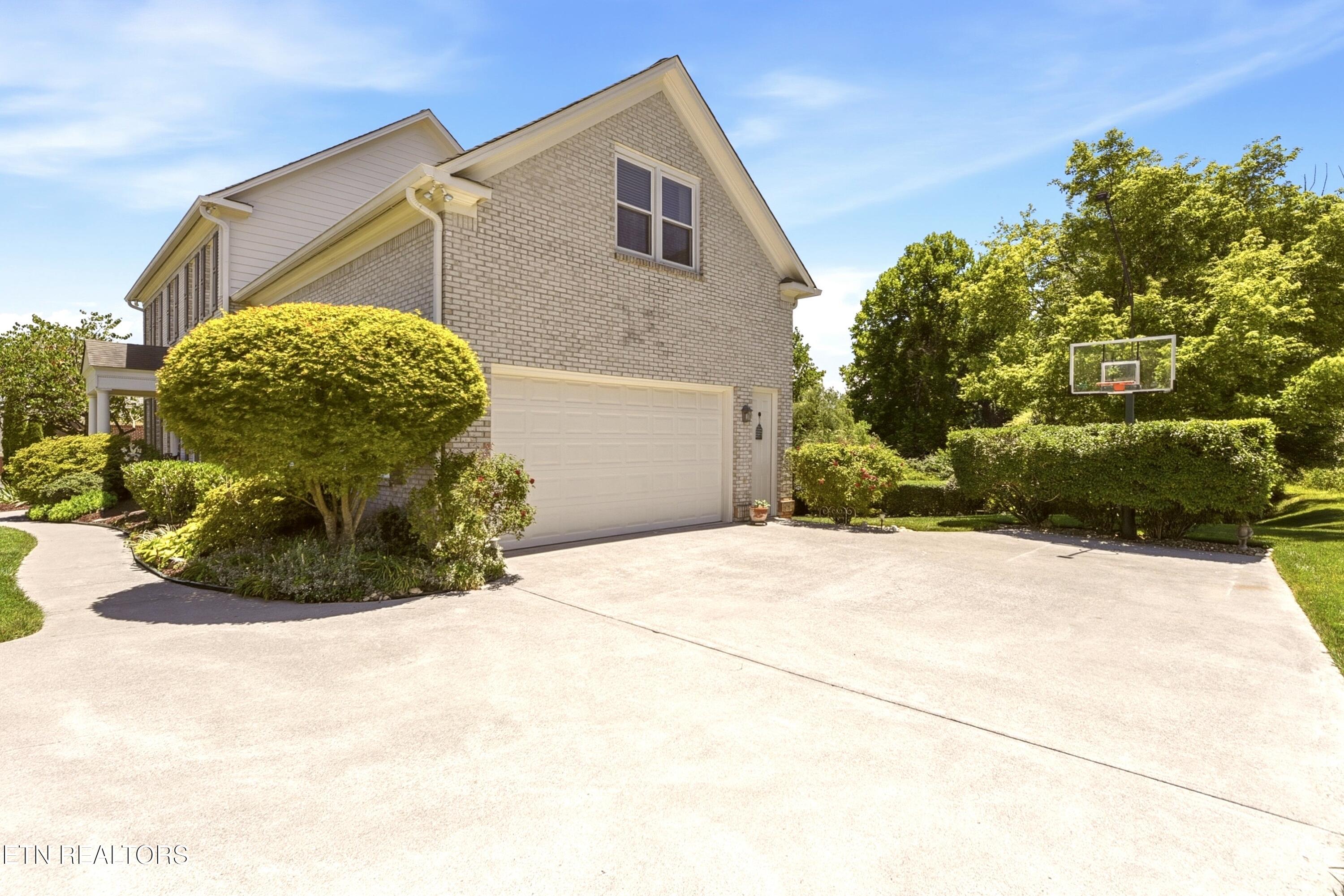 69 Rolling Links Boulevard Oak Ridge TN 37830