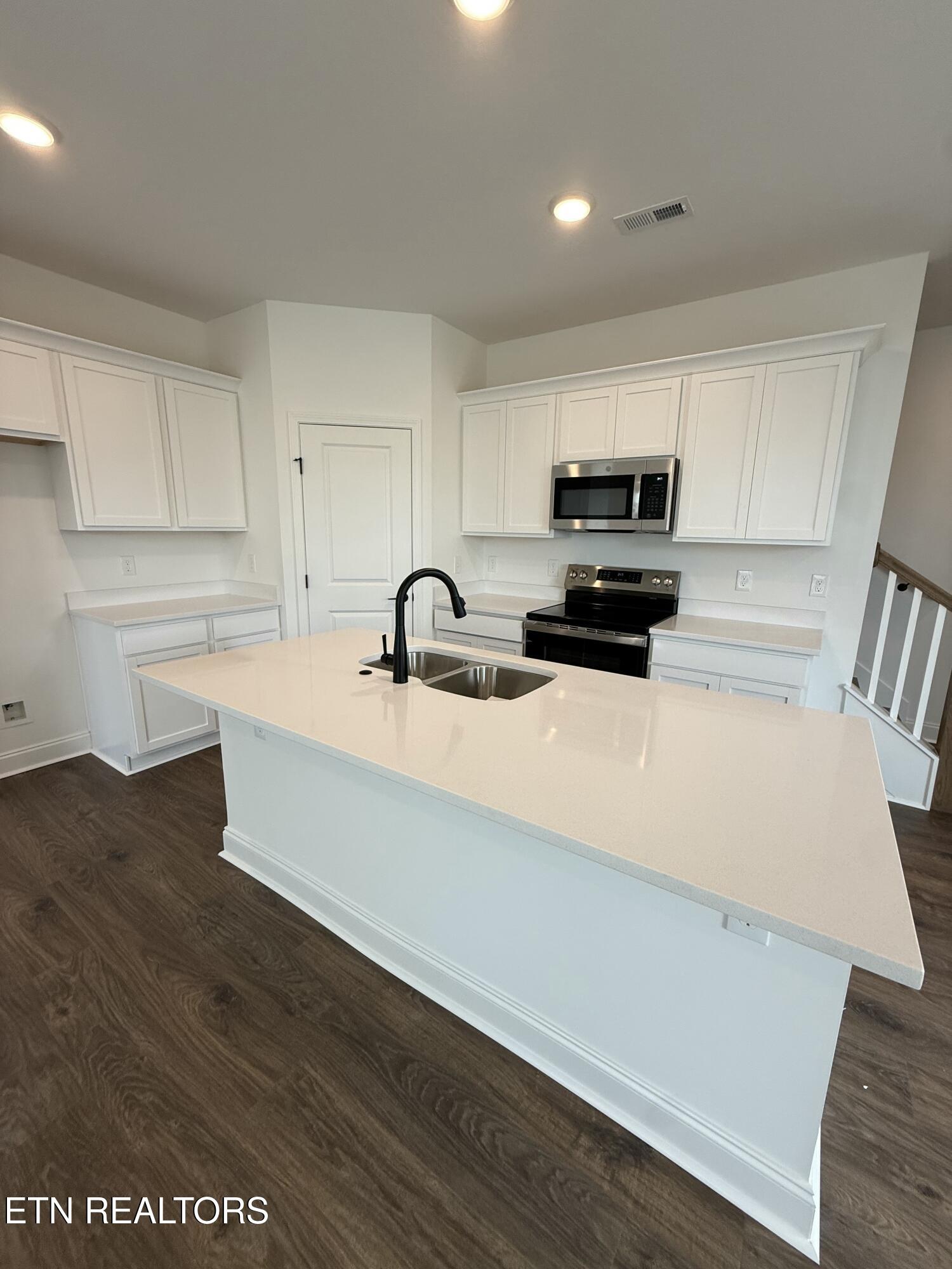 1717 Bennett Village Drive Maryville TN 37804