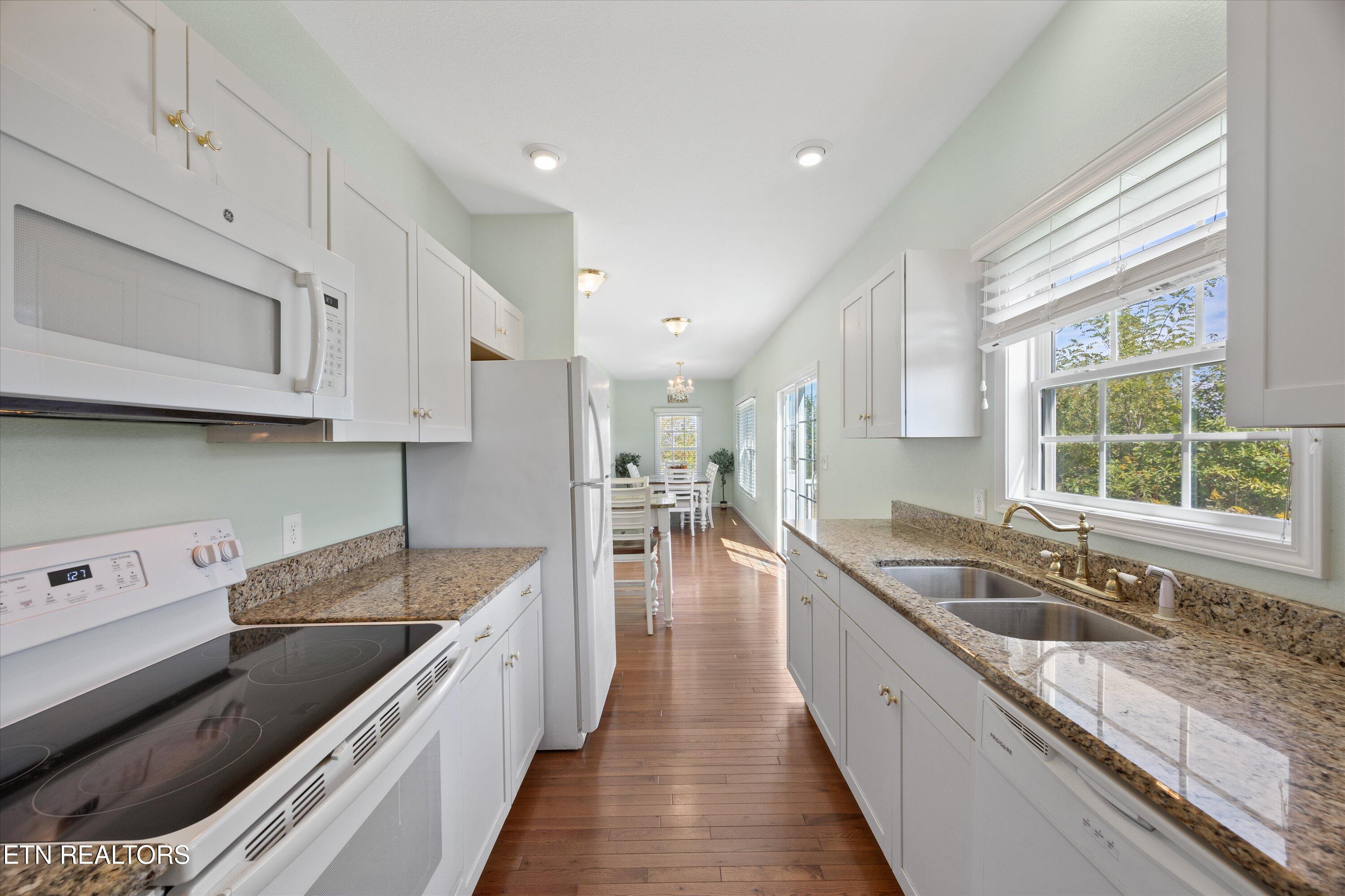 807 Wattle Blossom Way Gatlinburg TN 37738