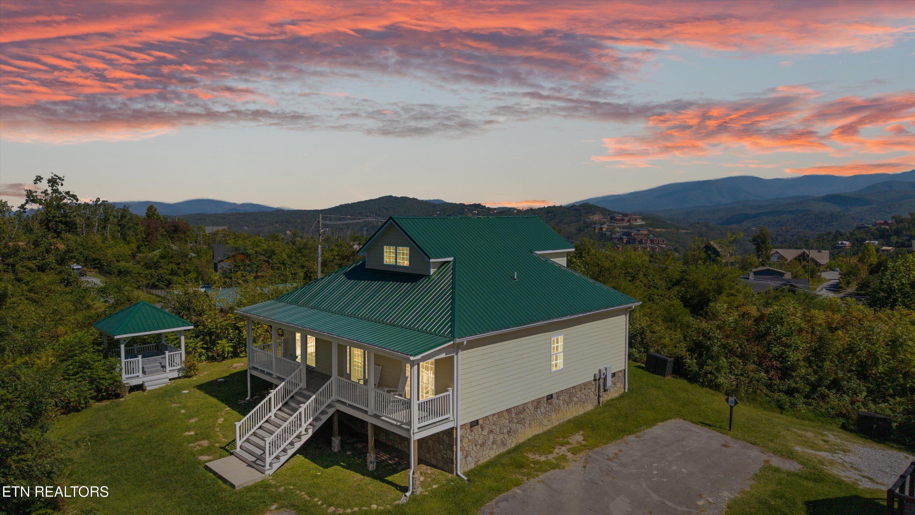 807 Wattle Blossom Way Gatlinburg TN 37738