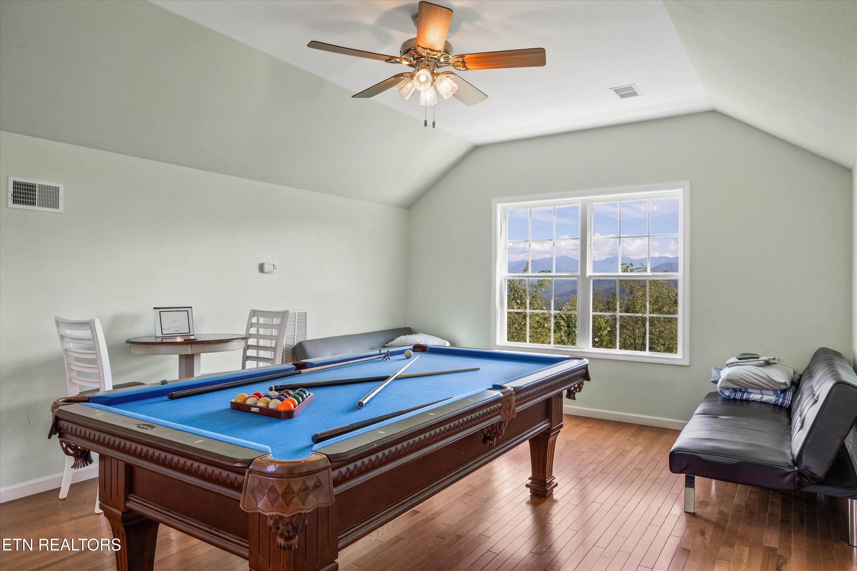 807 Wattle Blossom Way Gatlinburg TN 37738