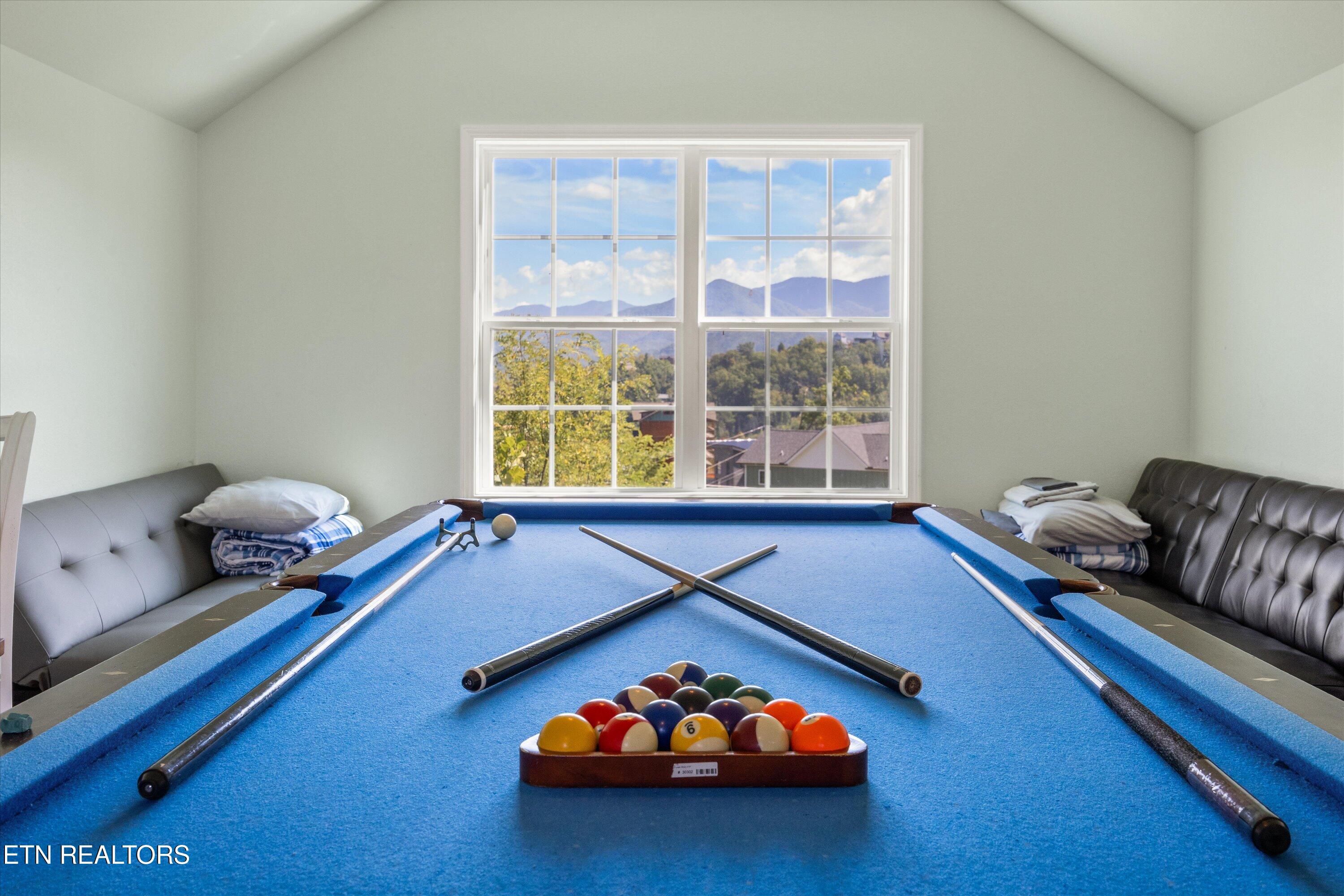 807 Wattle Blossom Way Gatlinburg TN 37738