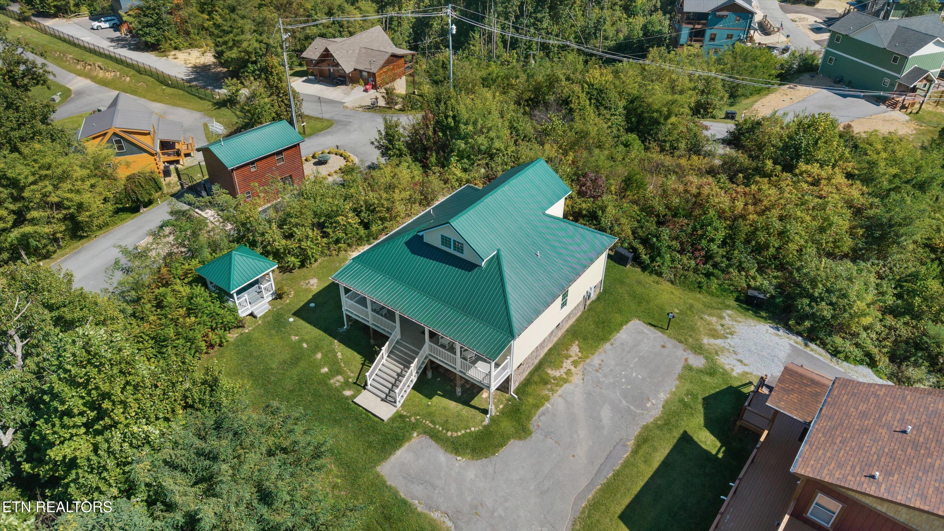 807 Wattle Blossom Way Gatlinburg TN 37738