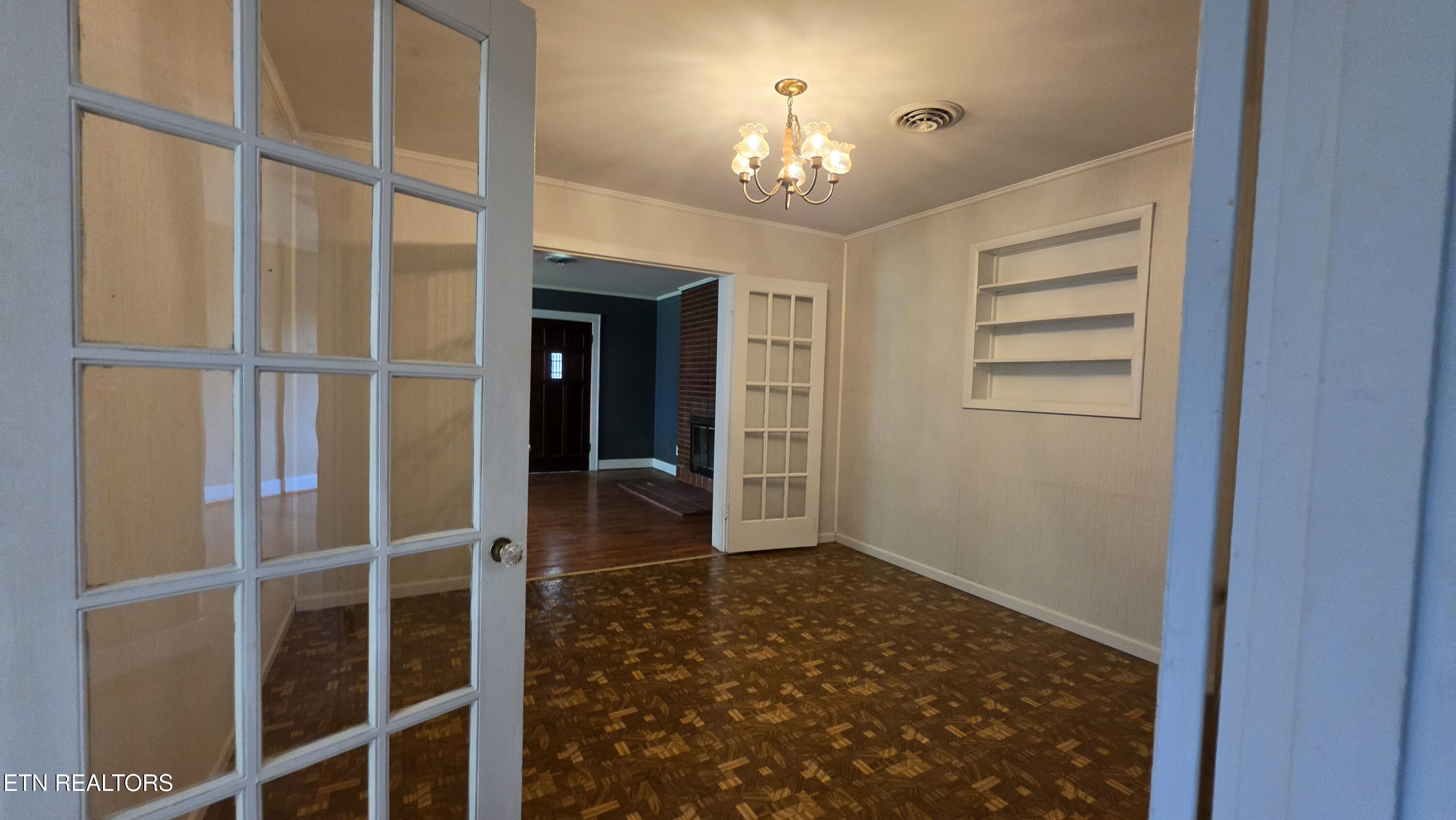 208 E Dyer Street Madisonville TN 37354