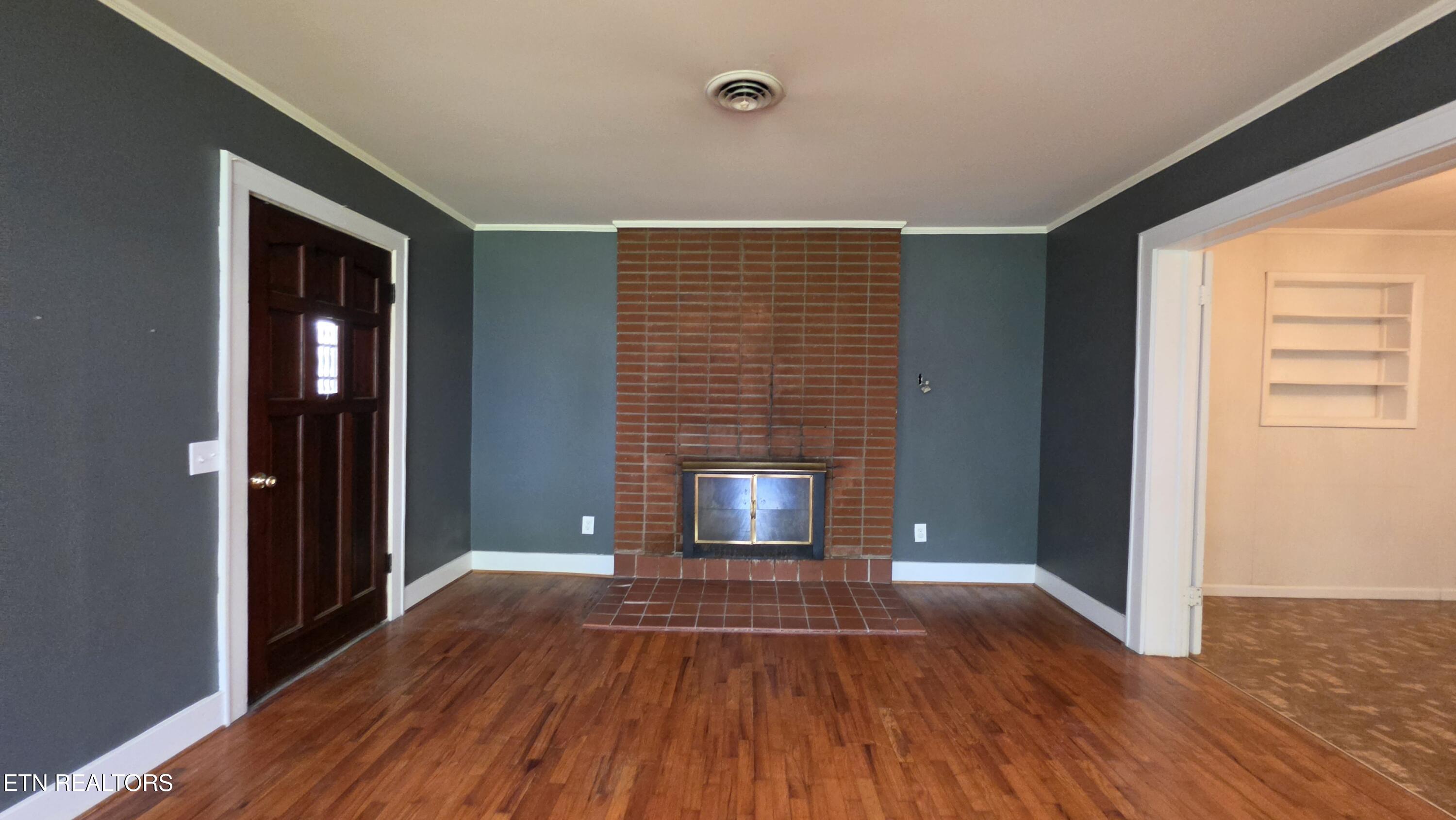 208 E Dyer Street Madisonville TN 37354
