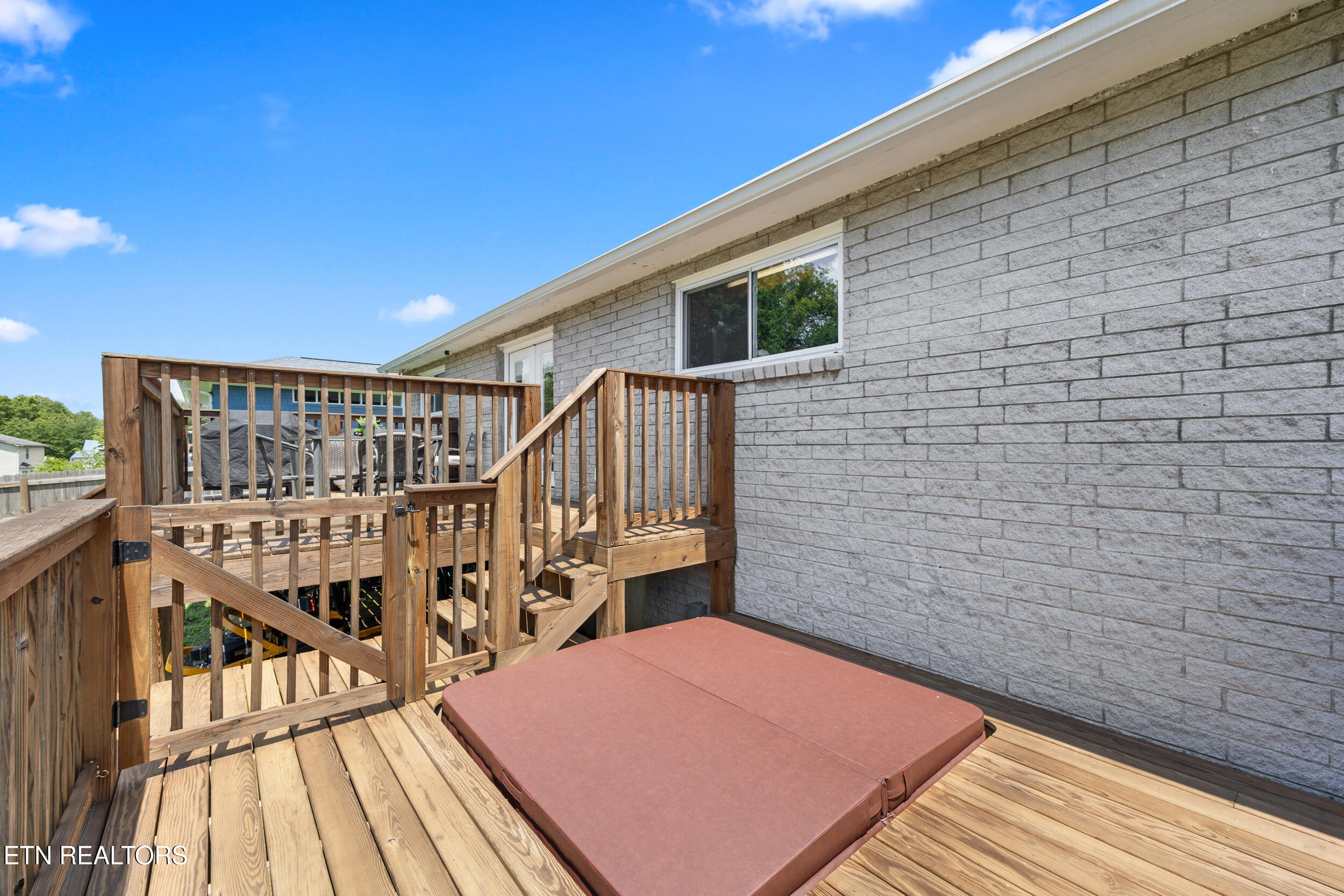 812 Brown Avenue Kingston TN 37763