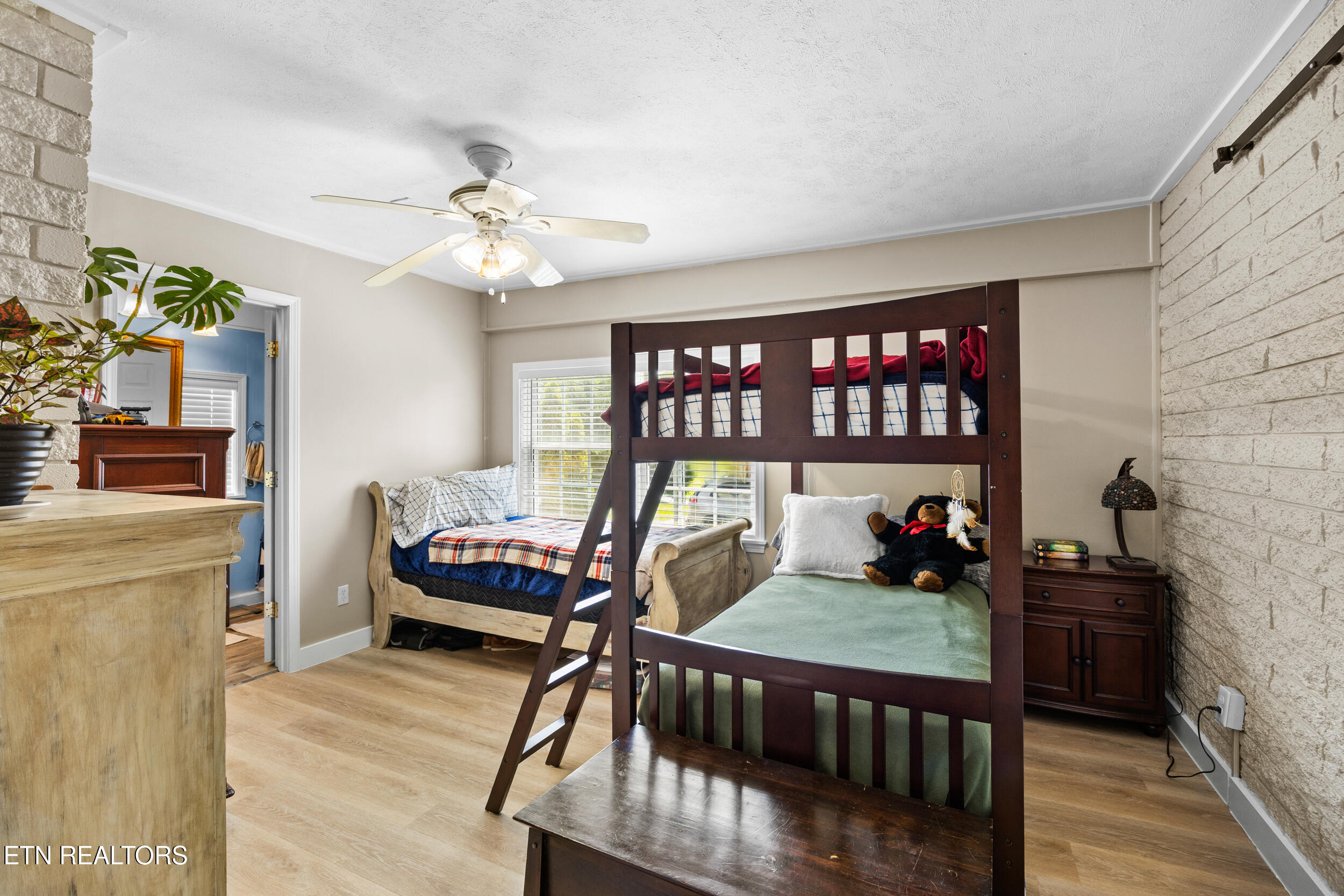 812 Brown Avenue Kingston TN 37763