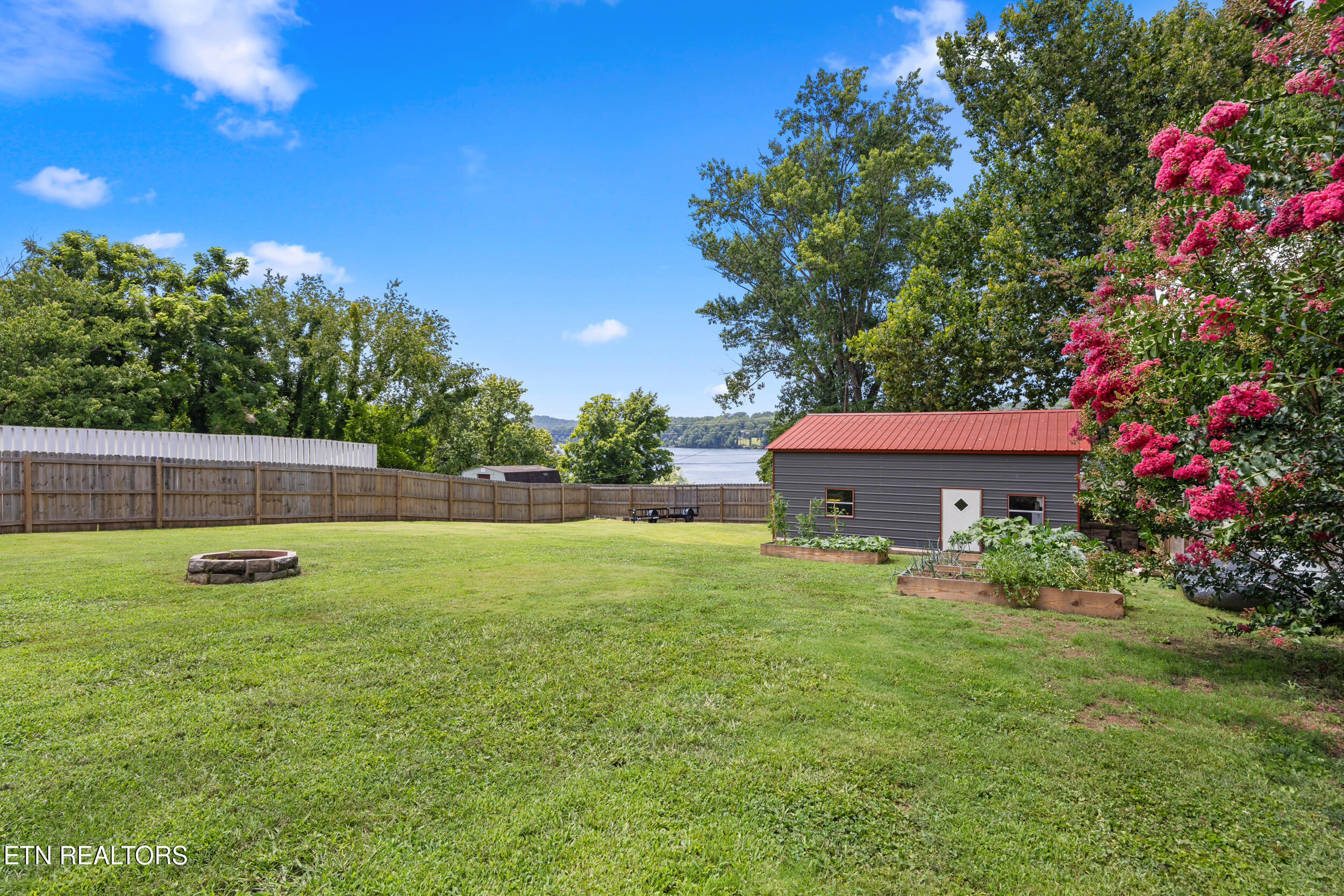 812 Brown Avenue Kingston TN 37763
