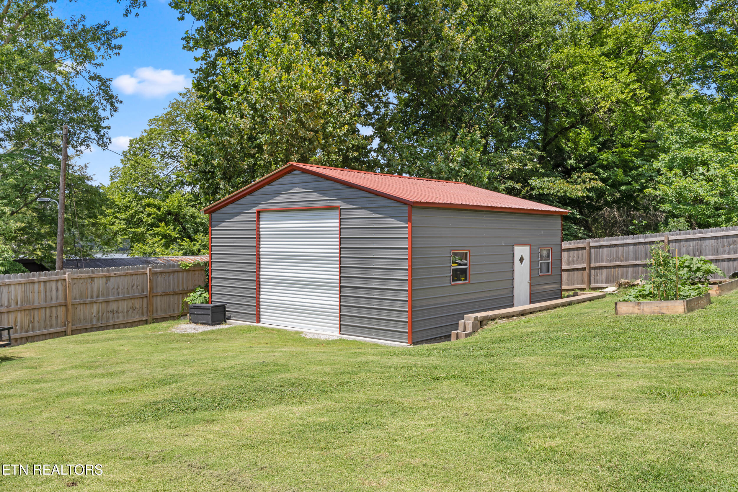 812 Brown Avenue Kingston TN 37763