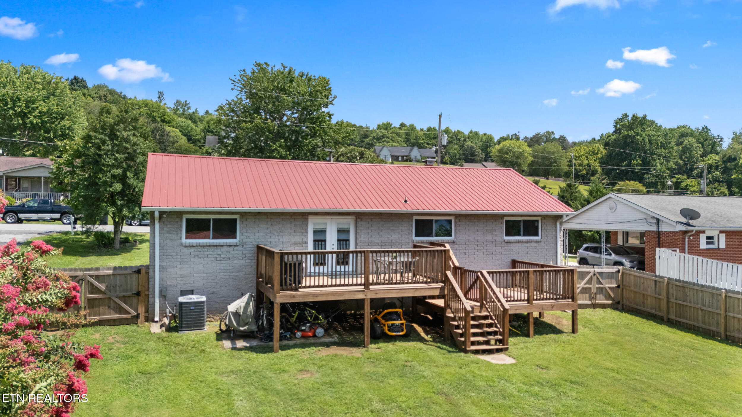 812 Brown Avenue Kingston TN 37763