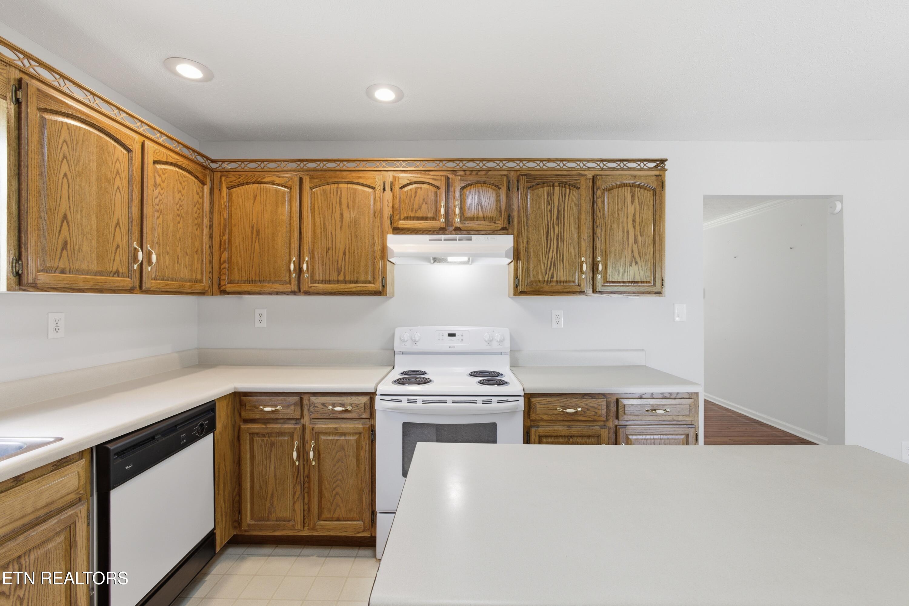 135 Rebel Road Harriman TN 37748