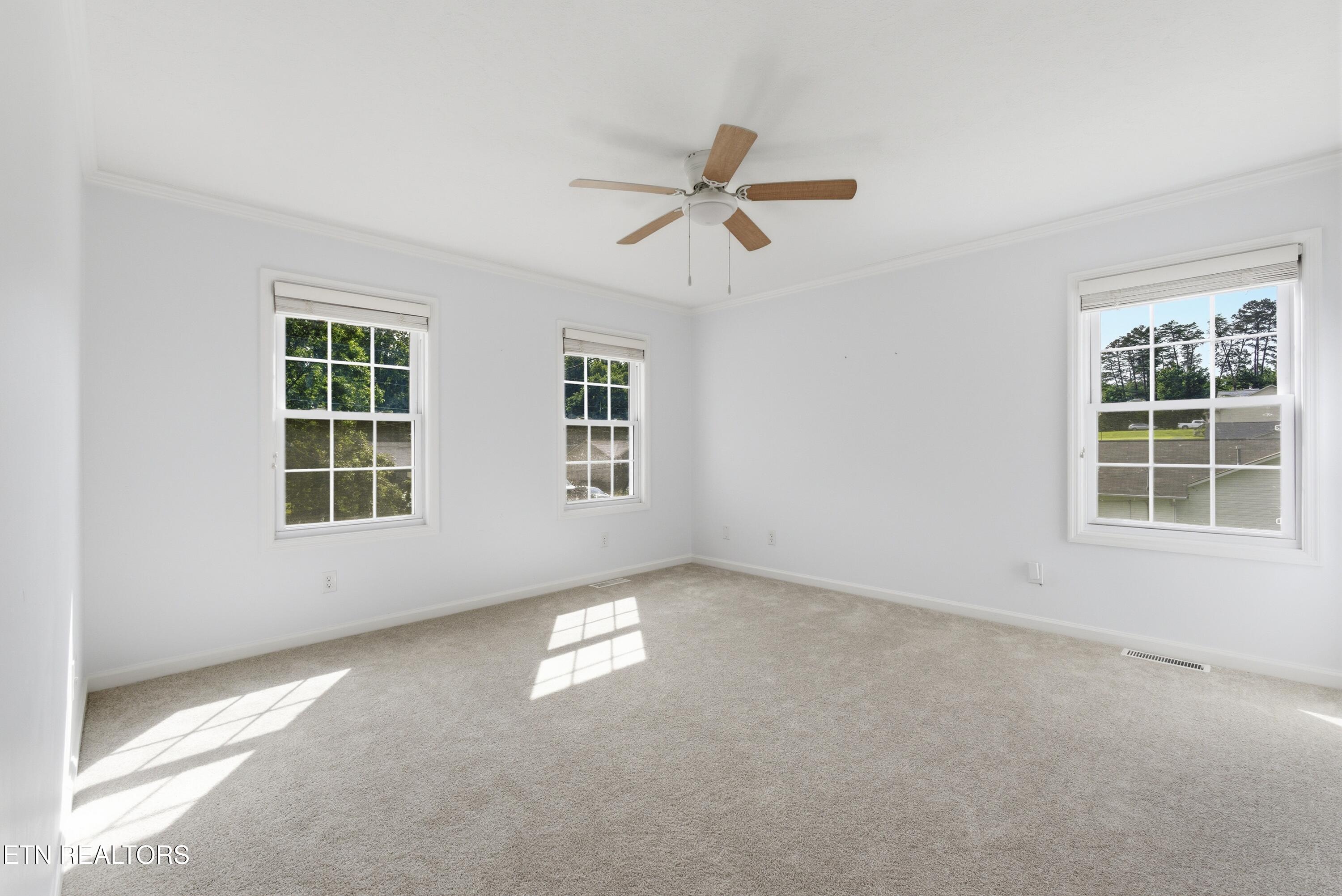 135 Rebel Road Harriman TN 37748
