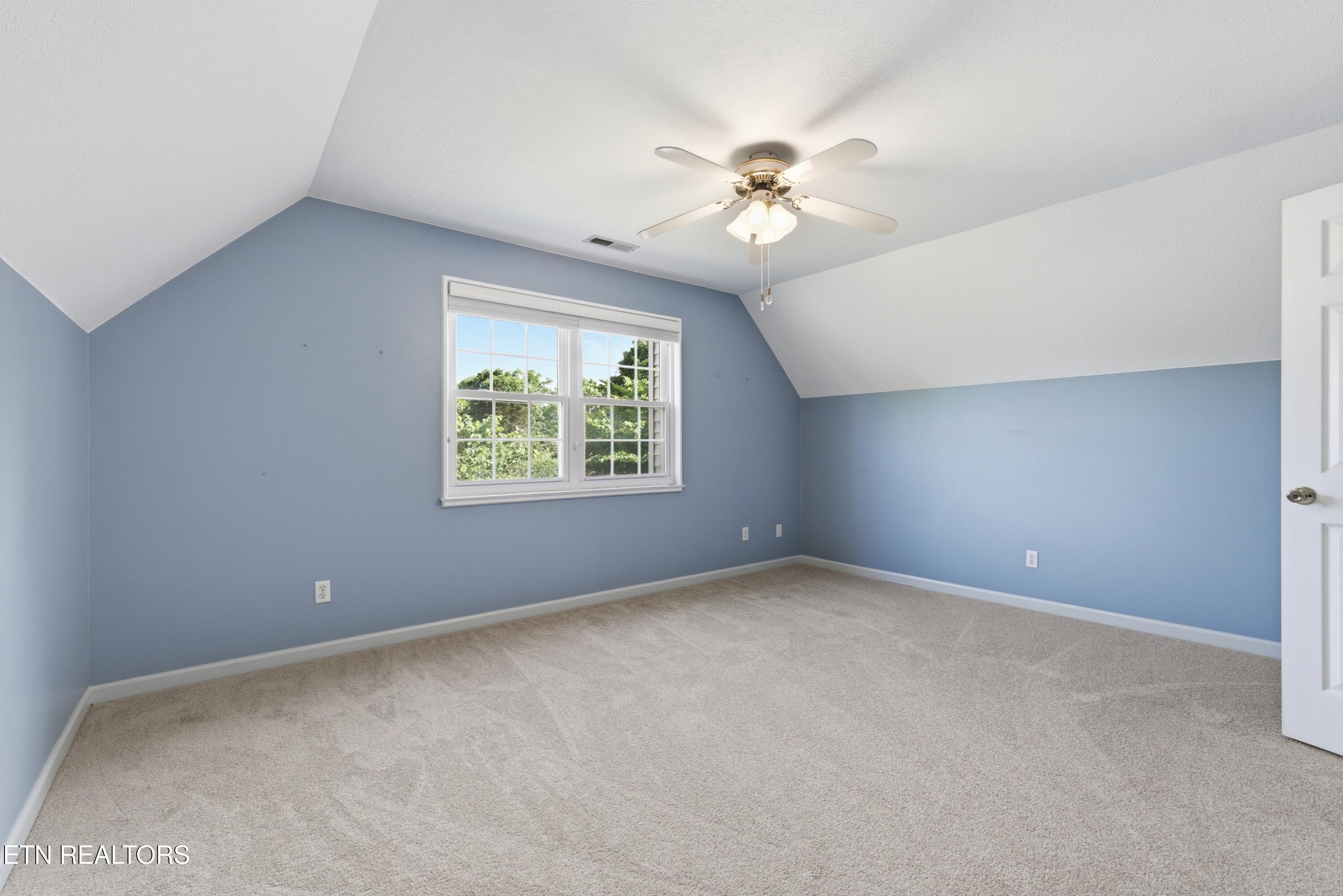 135 Rebel Road Harriman TN 37748