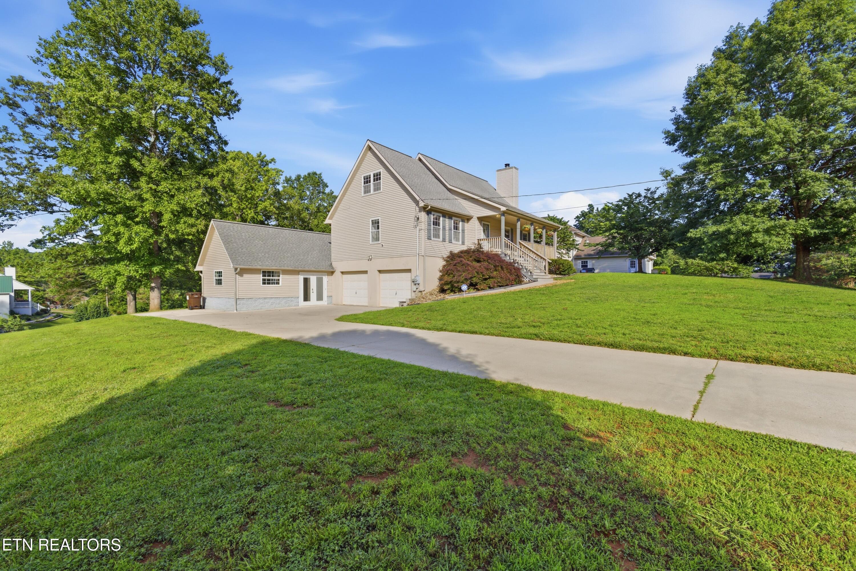 135 Rebel Road Harriman TN 37748