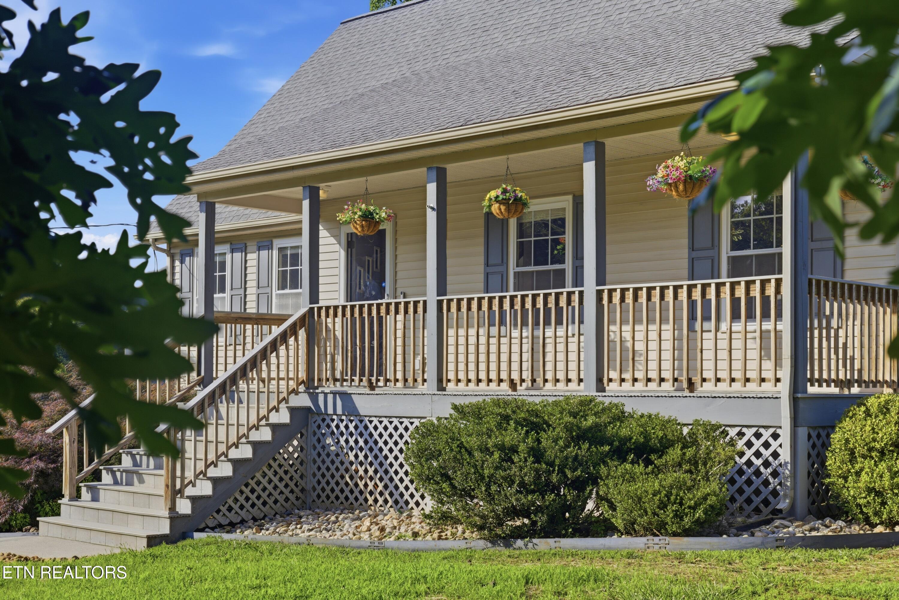 135 Rebel Road Harriman TN 37748