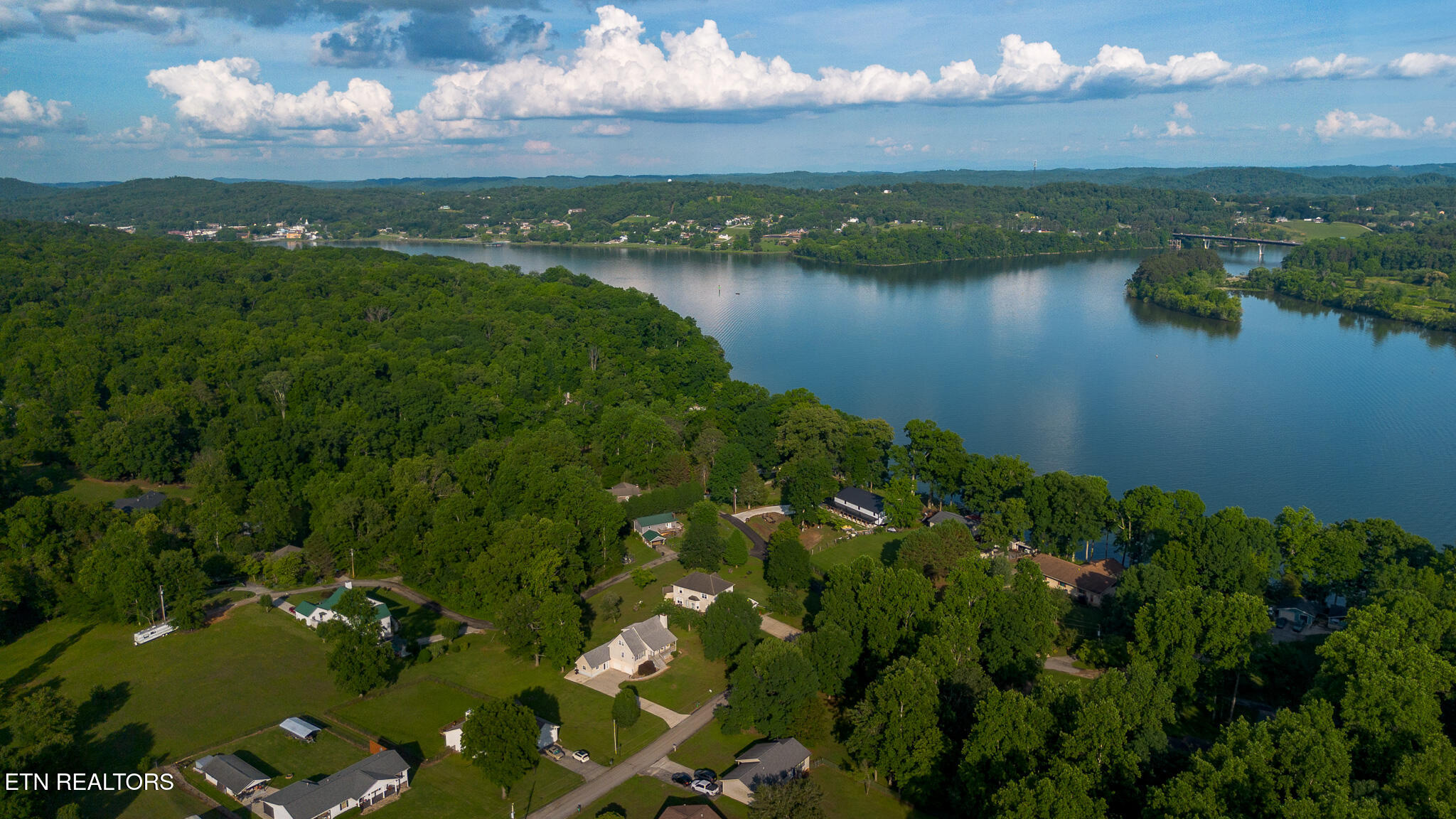 135 Rebel Road Harriman TN 37748