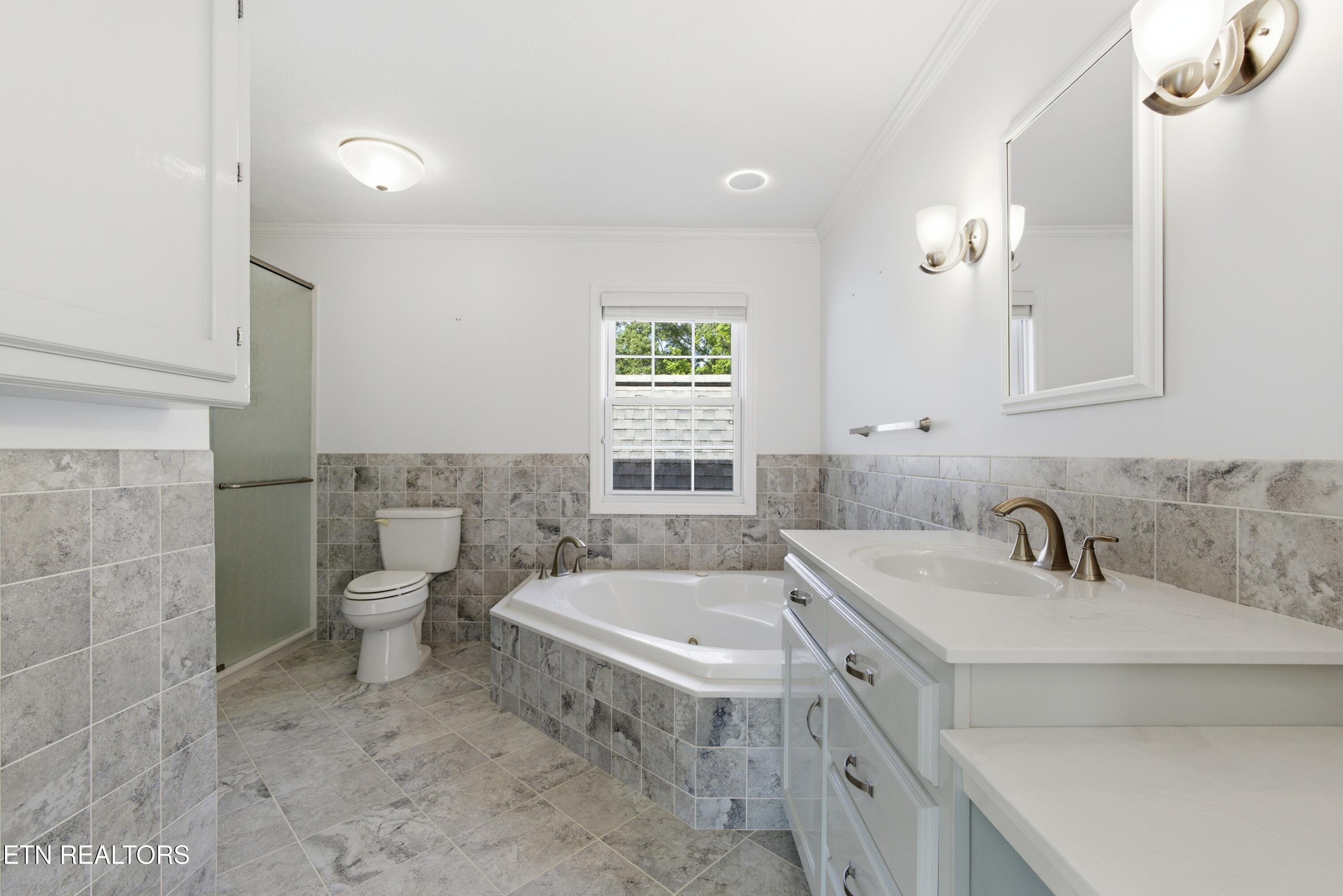 135 Rebel Road Harriman TN 37748