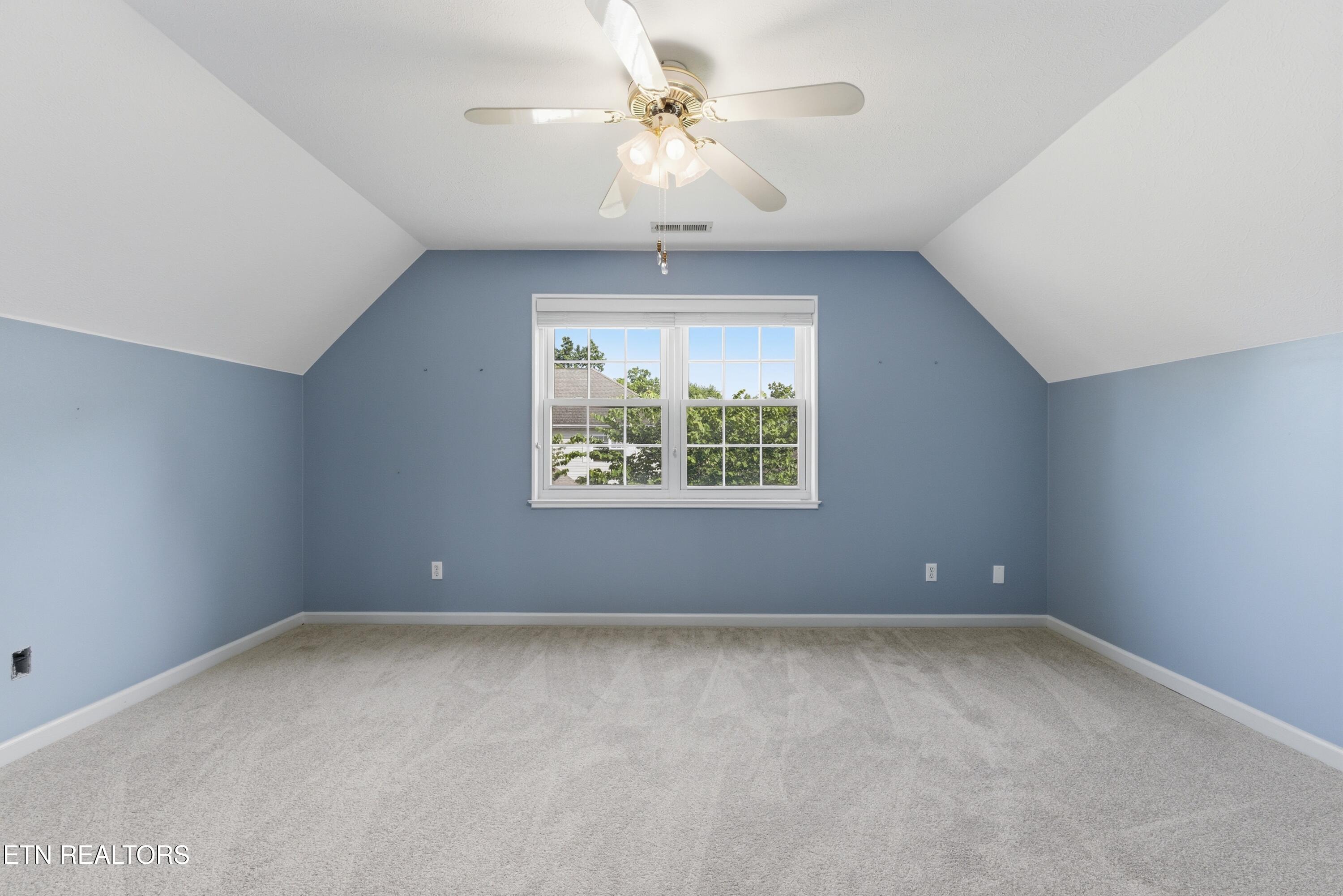135 Rebel Road Harriman TN 37748