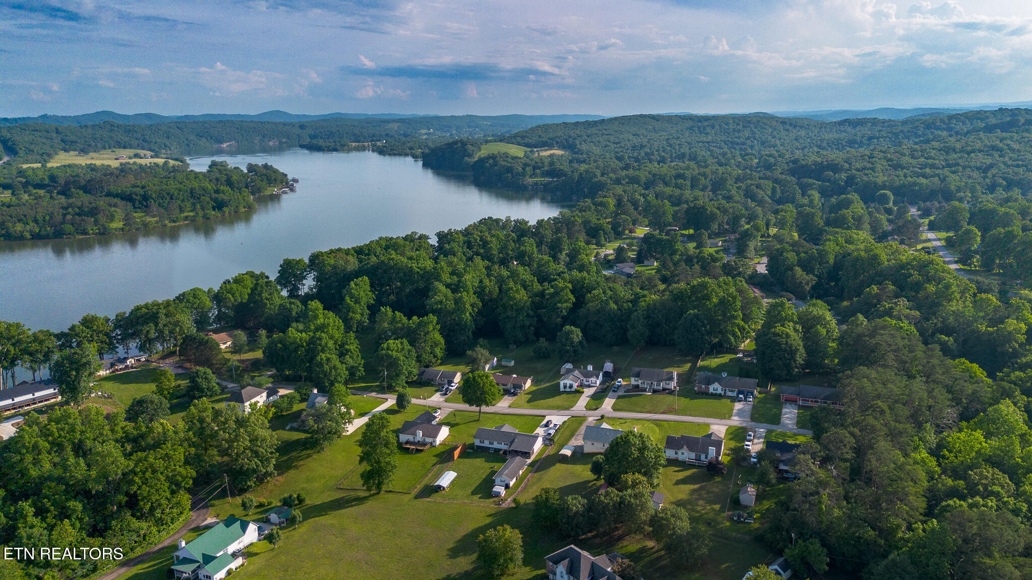 135 Rebel Road Harriman TN 37748