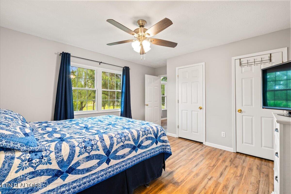 120 Oscar Lane Speedwell TN 37870