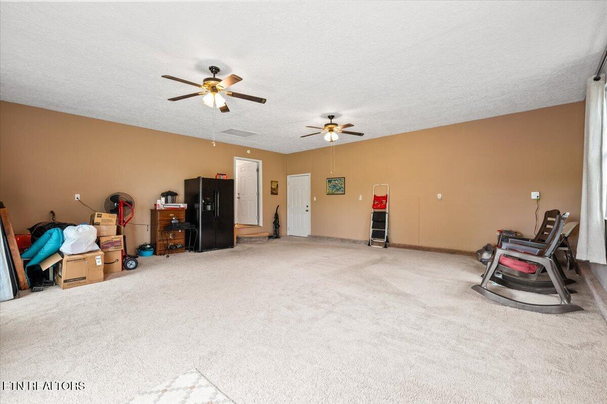 120 Oscar Lane Speedwell TN 37870