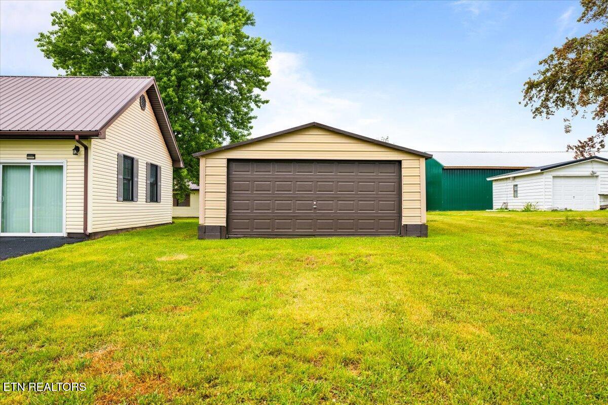 120 Oscar Lane Speedwell TN 37870