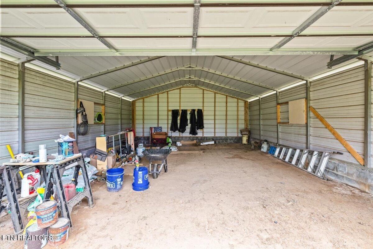 120 Oscar Lane Speedwell TN 37870