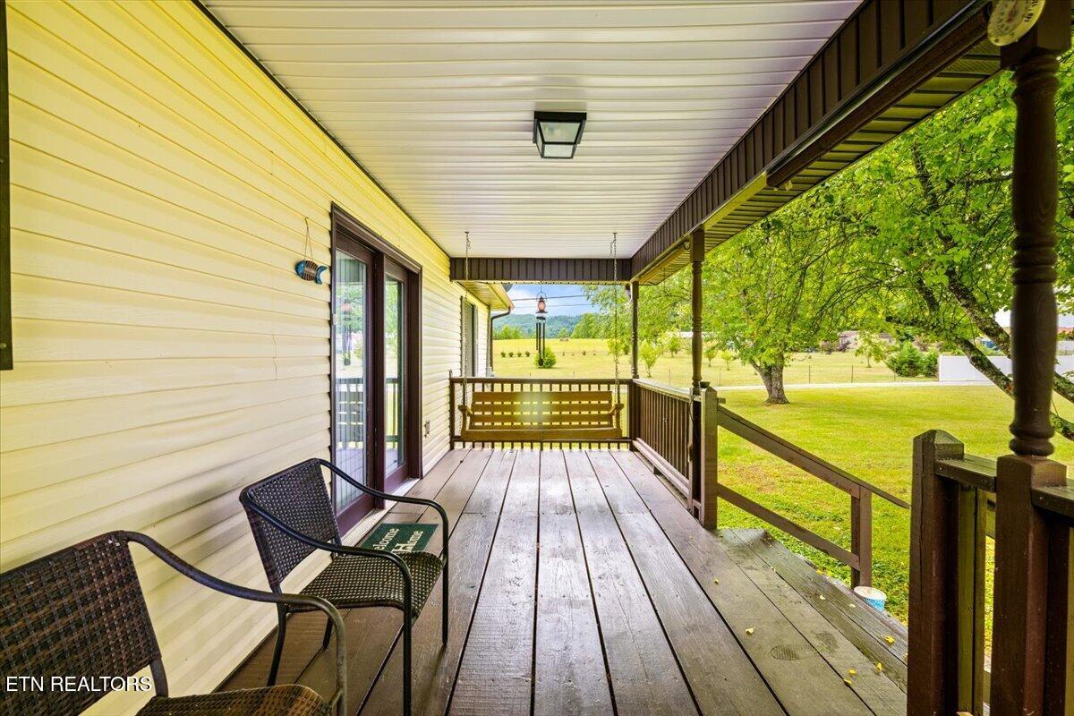 120 Oscar Lane Speedwell TN 37870