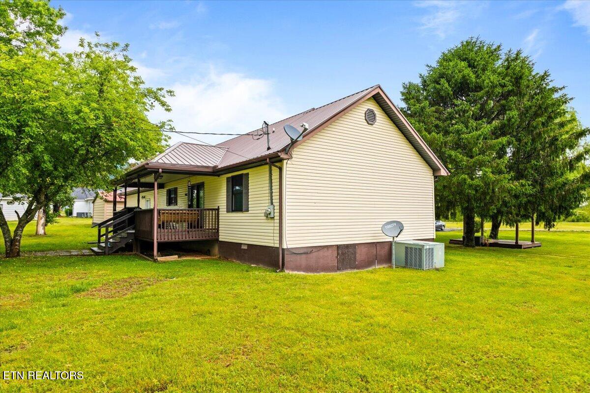 120 Oscar Lane Speedwell TN 37870