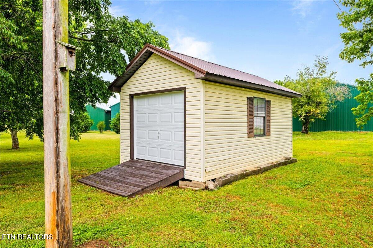 120 Oscar Lane Speedwell TN 37870