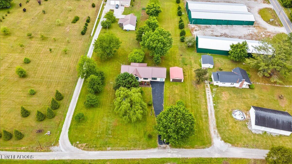 120 Oscar Lane Speedwell TN 37870