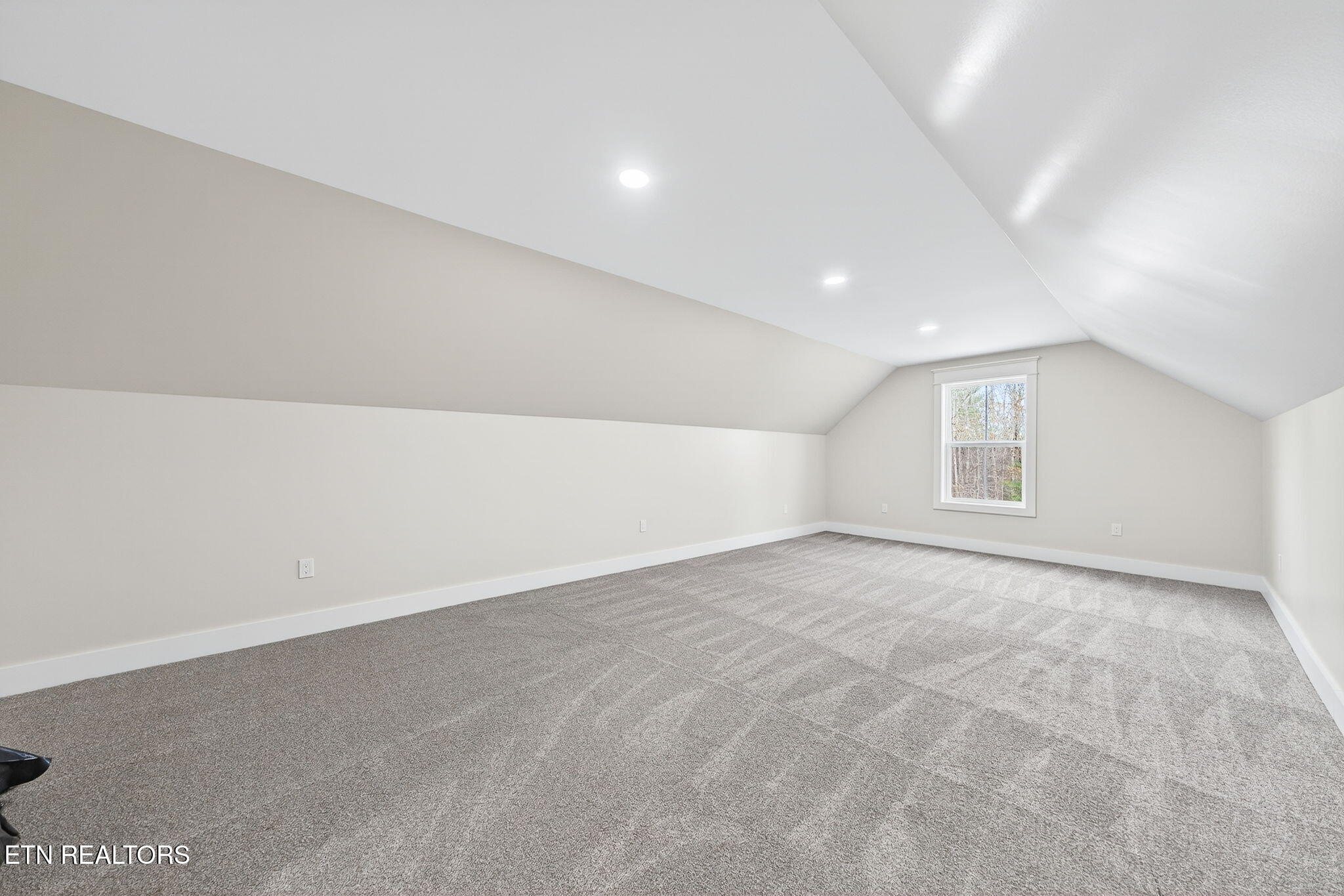 4021 Squavto Lane Crossville TN 38572