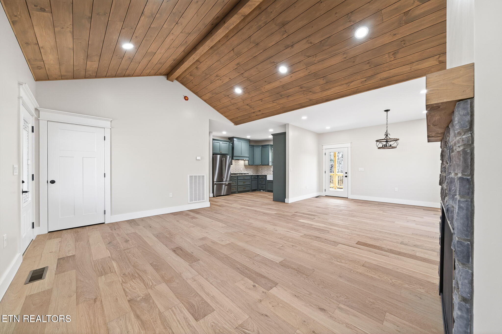 4021 Squavto Lane Crossville TN 38572