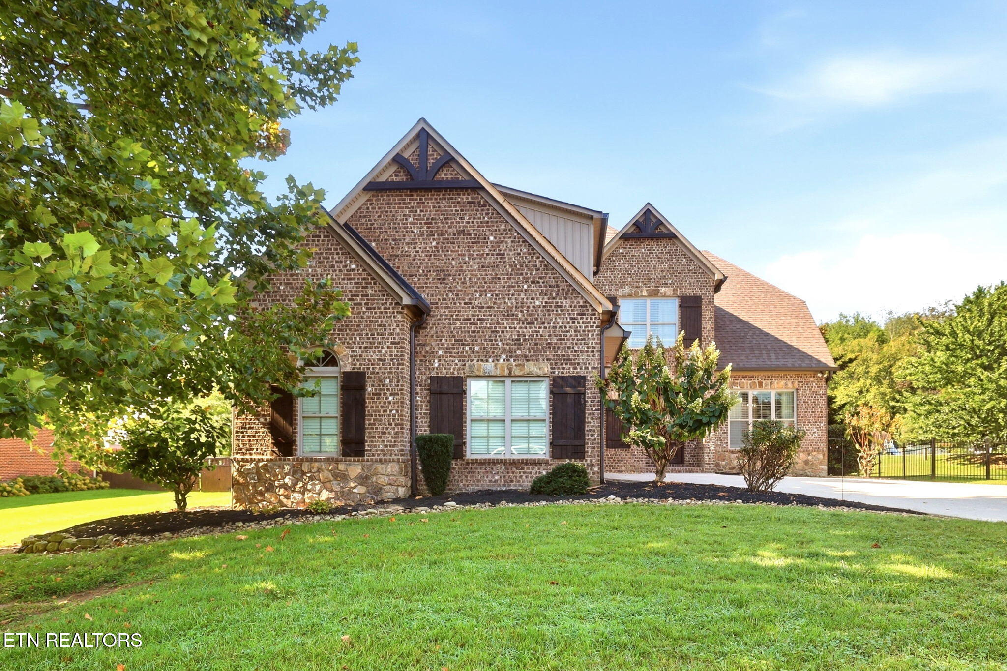 128 Tradewind Street Clinton TN 37716
