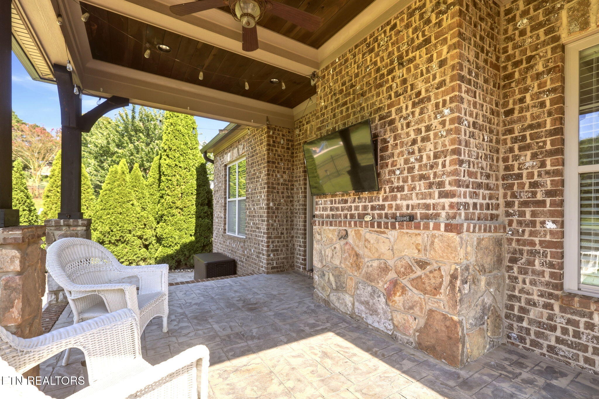 128 Tradewind Street Clinton TN 37716