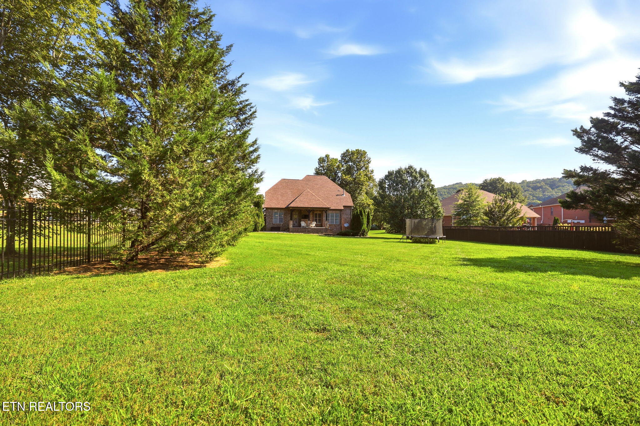 128 Tradewind Street Clinton TN 37716