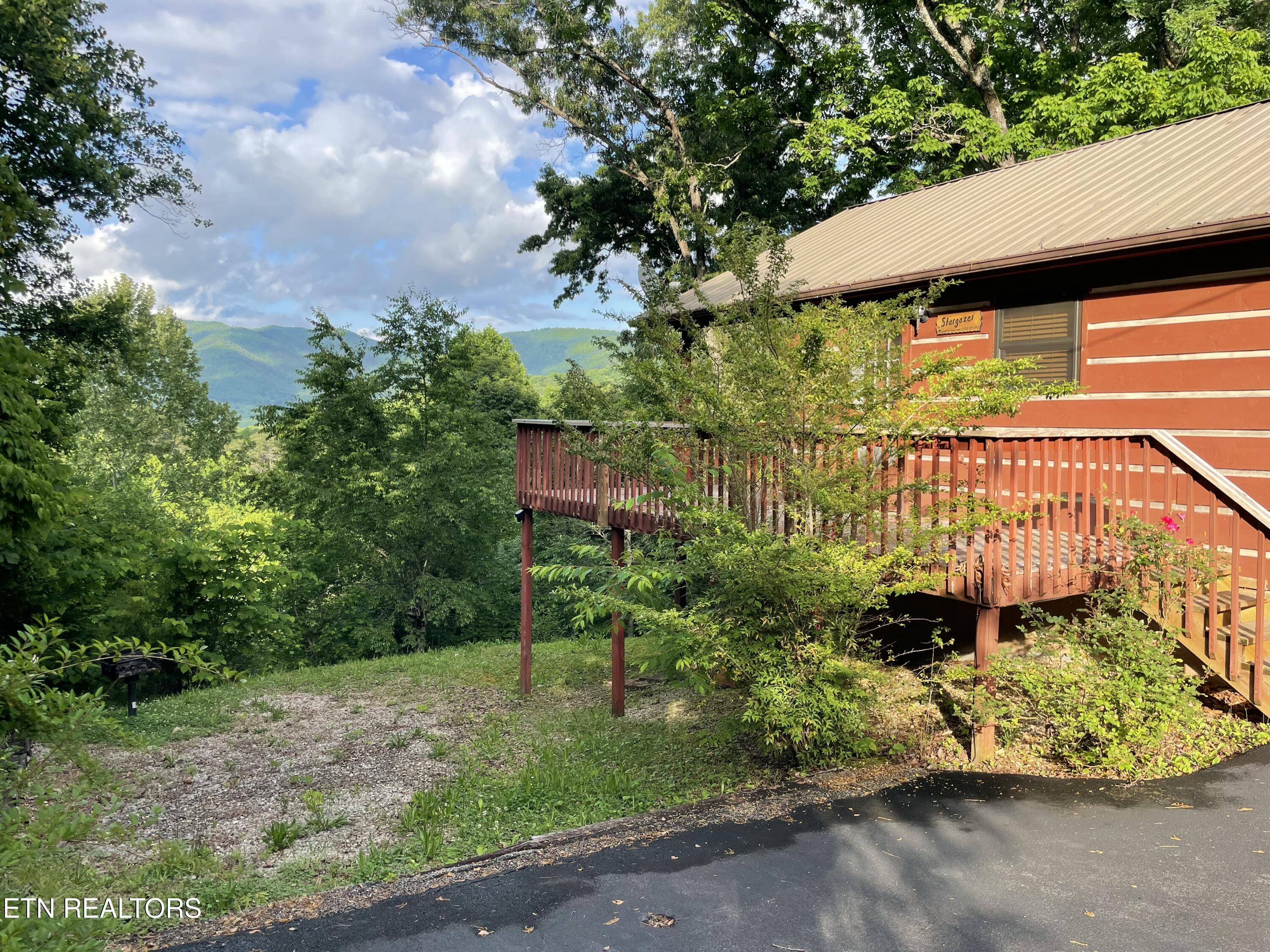271 Majestic View Way Cosby TN 37722
