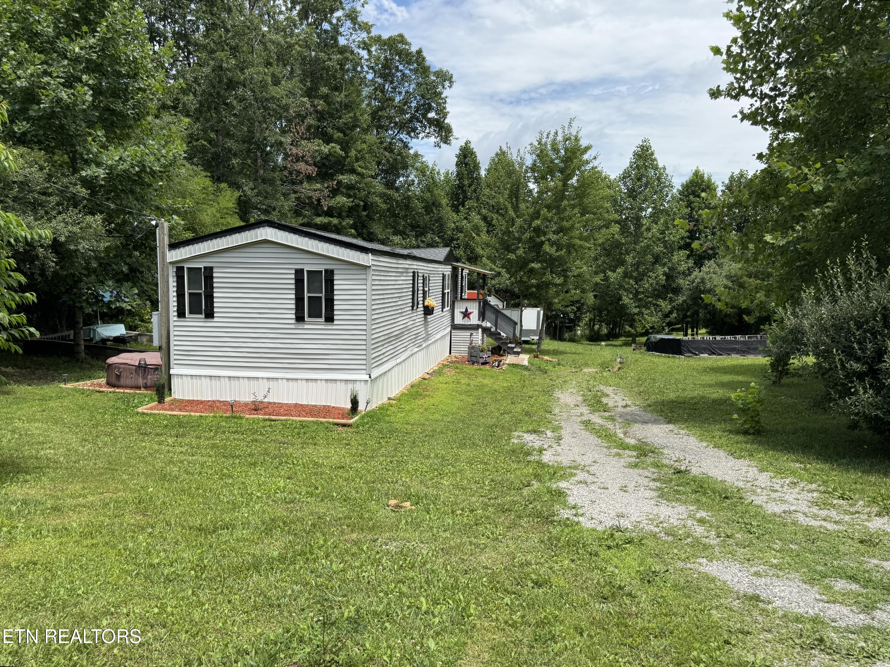 420 Oneida Lane Crawford TN 38554