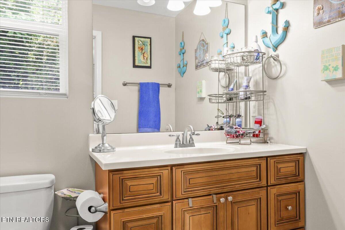 2109 Bluebonnet Drive Mascot TN 37806
