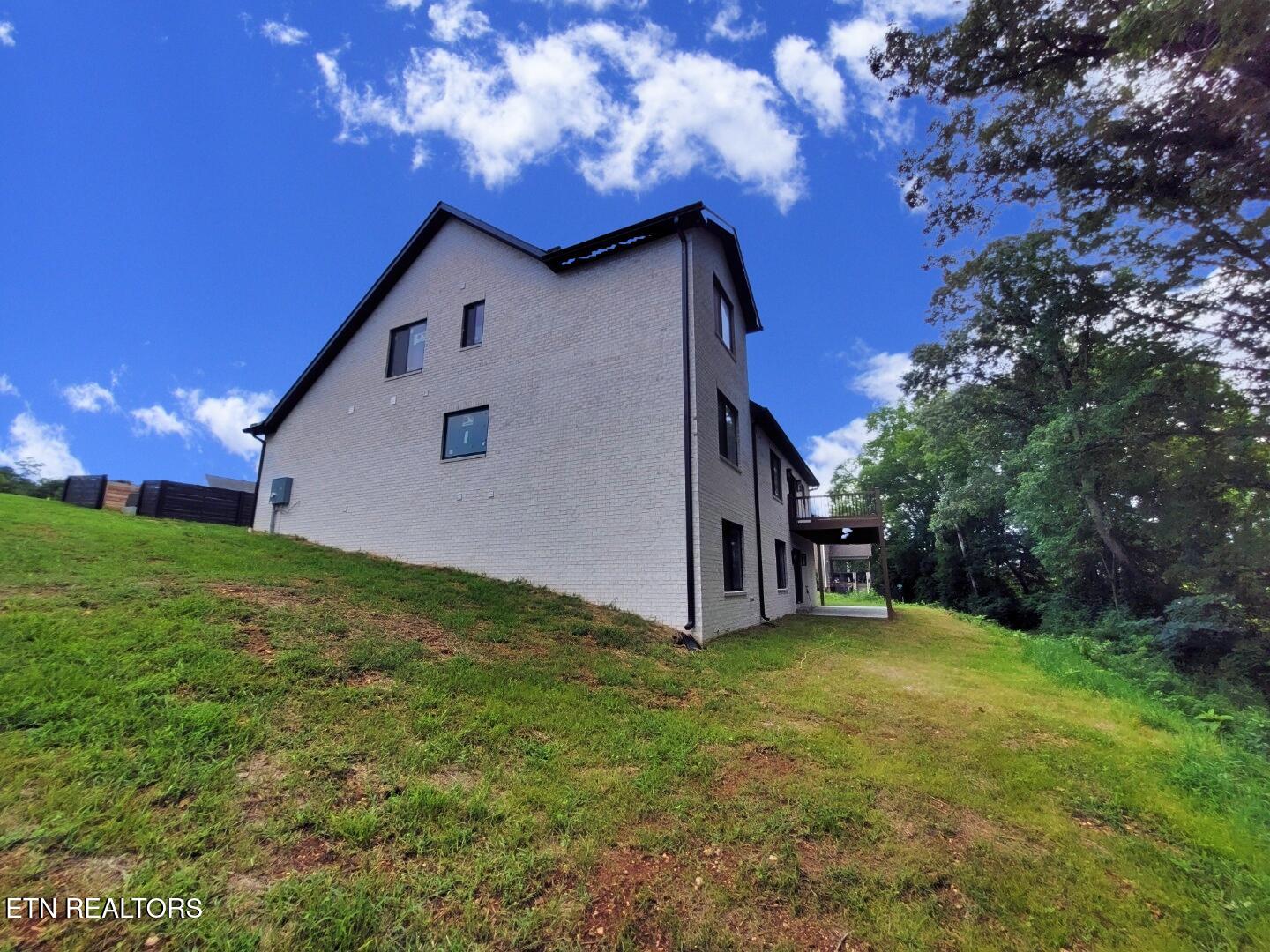 1489 Thomas Woods Way Lenoir City TN 37772