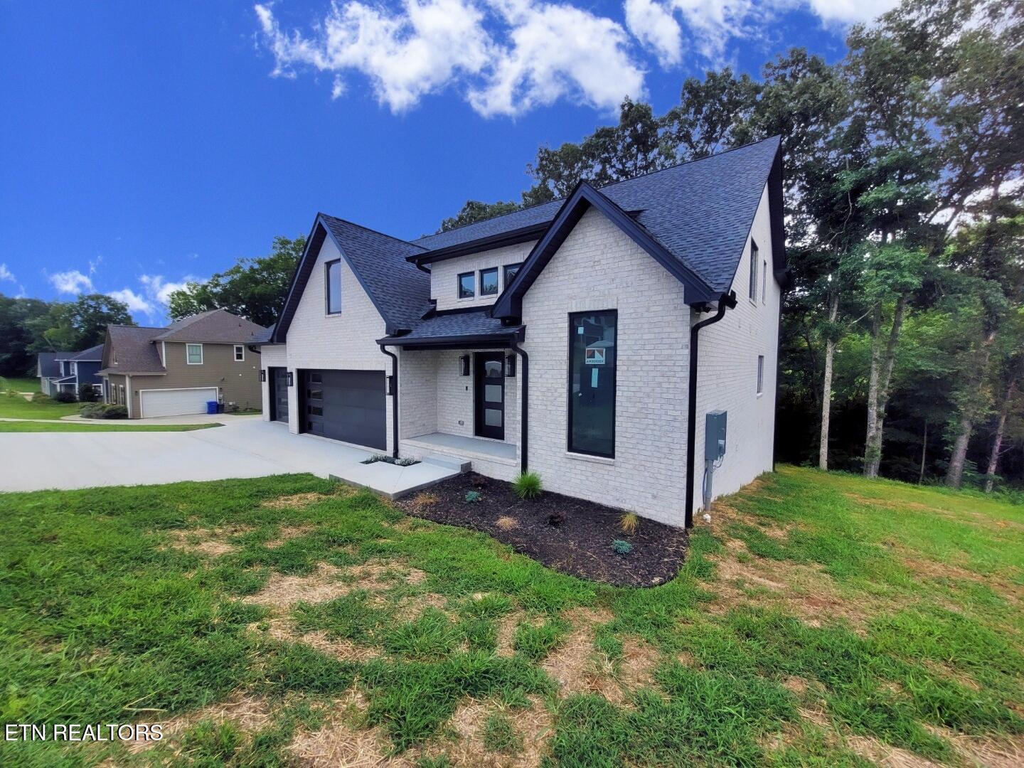 1489 Thomas Woods Way Lenoir City TN 37772