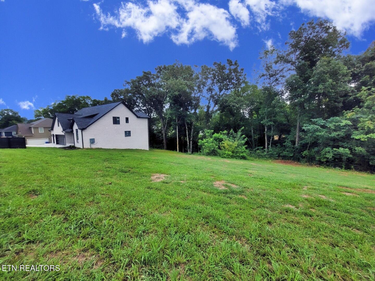 1489 Thomas Woods Way Lenoir City TN 37772