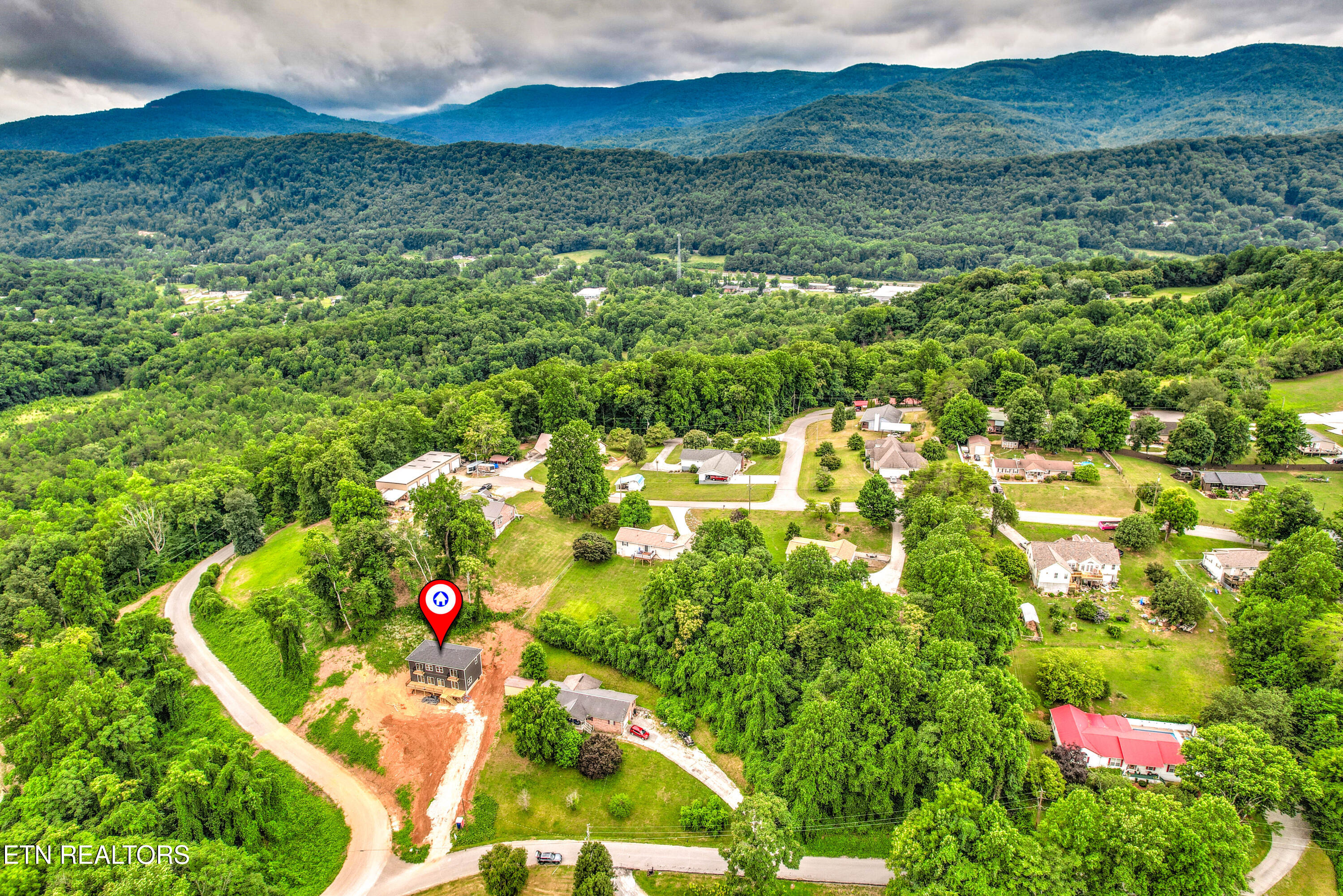 109 Breezeway Lane Caryville TN 37714