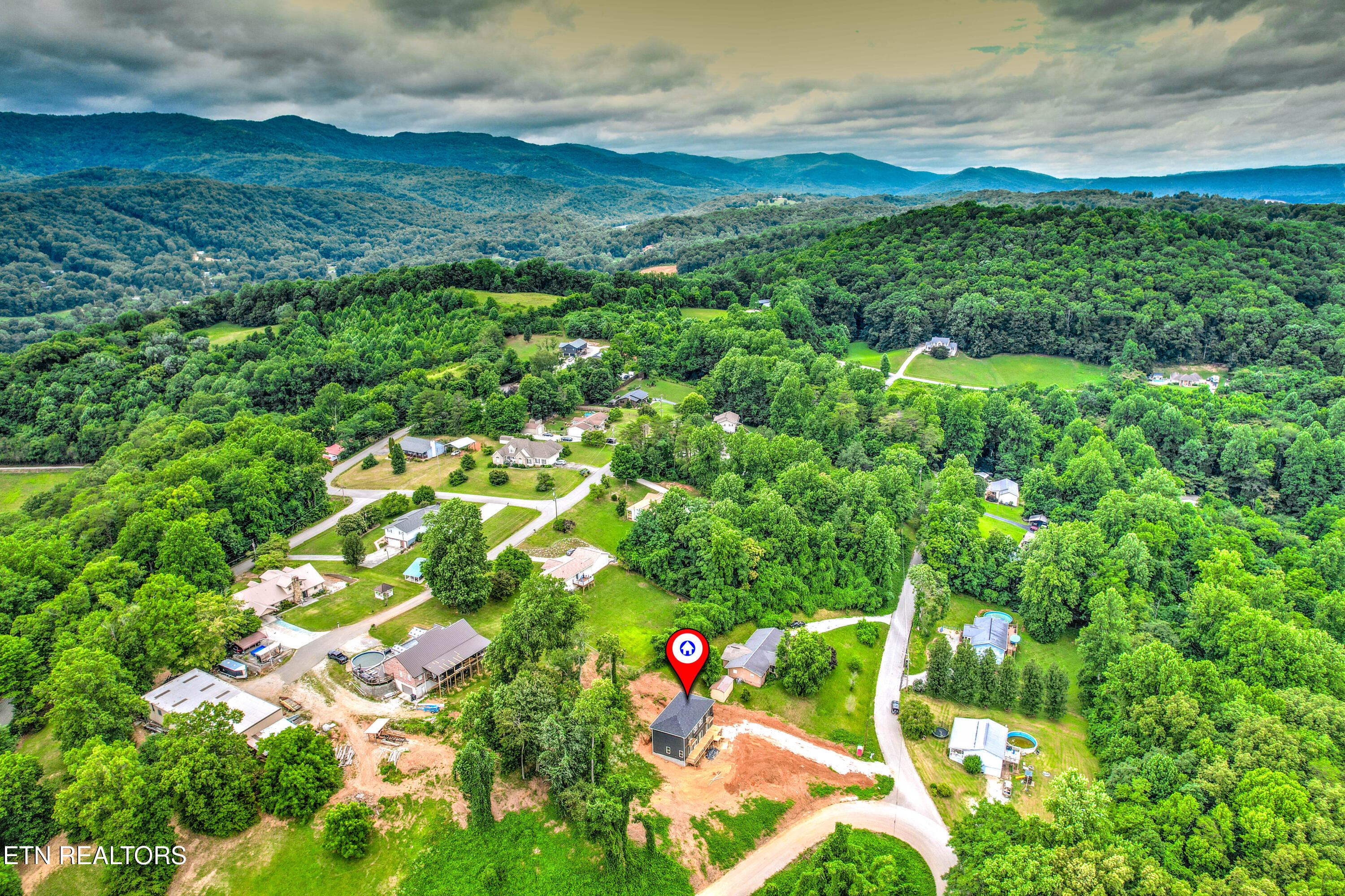109 Breezeway Lane Caryville TN 37714