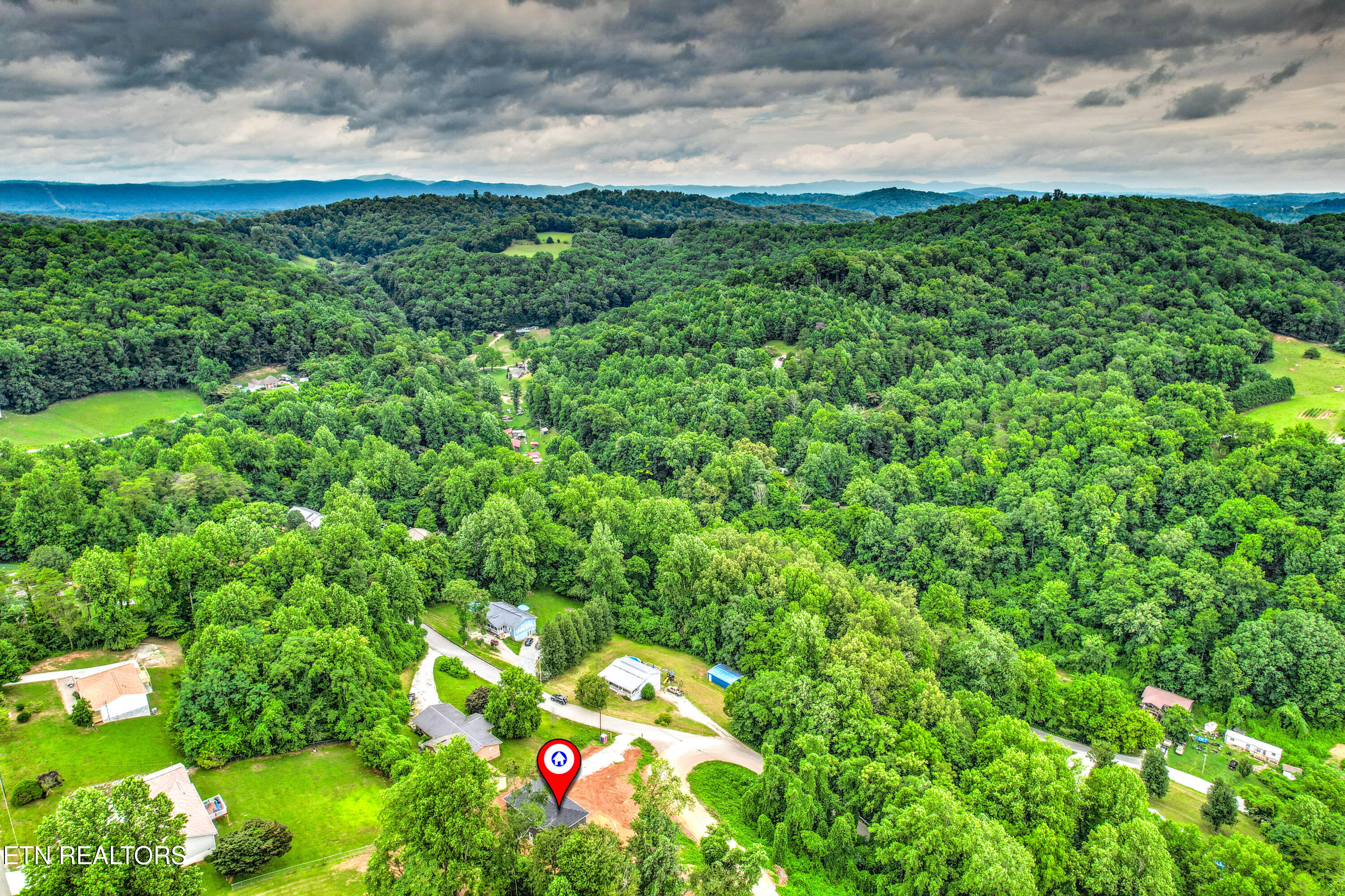 109 Breezeway Lane Caryville TN 37714