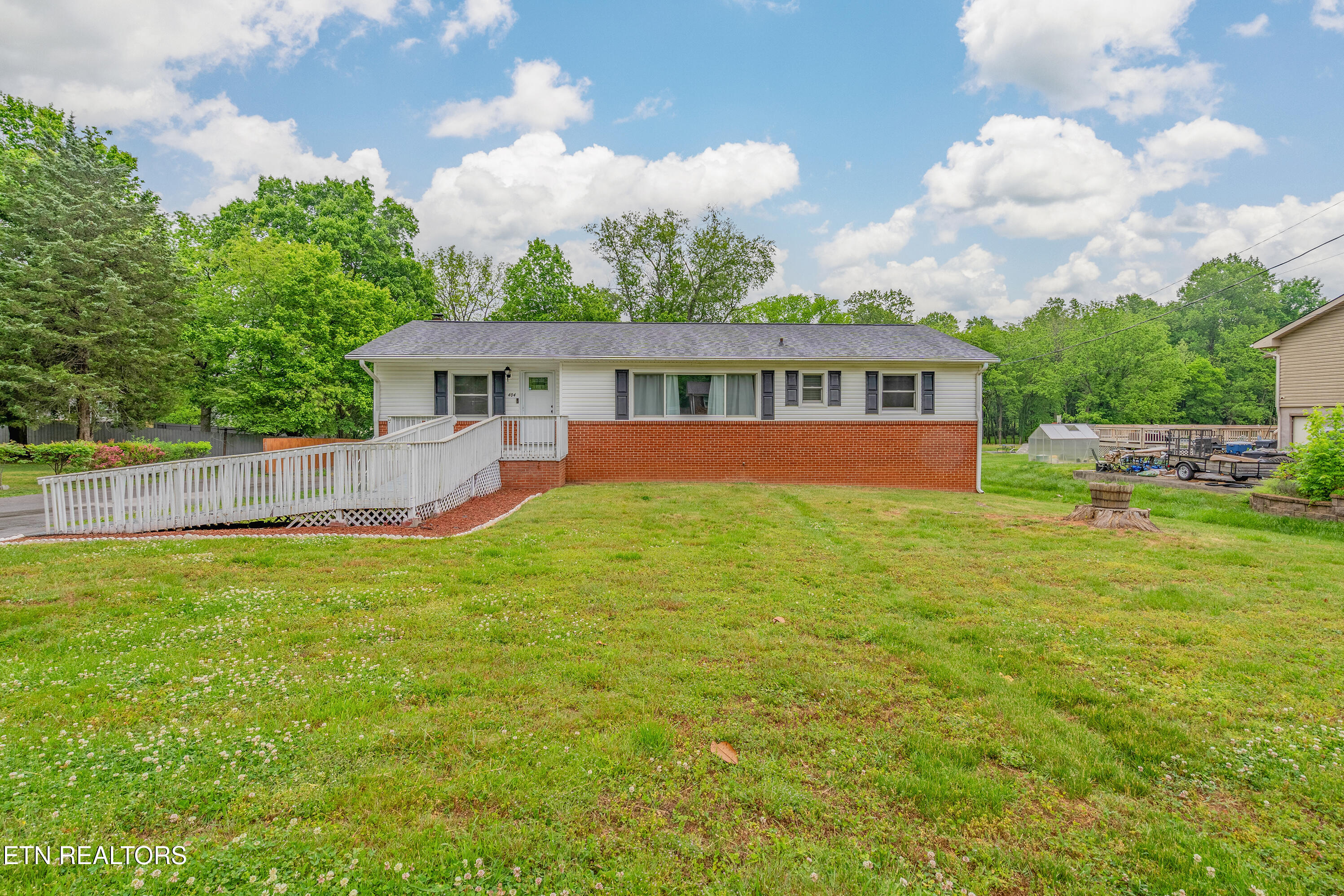 404 Bridge View Lane Knoxville TN 37914