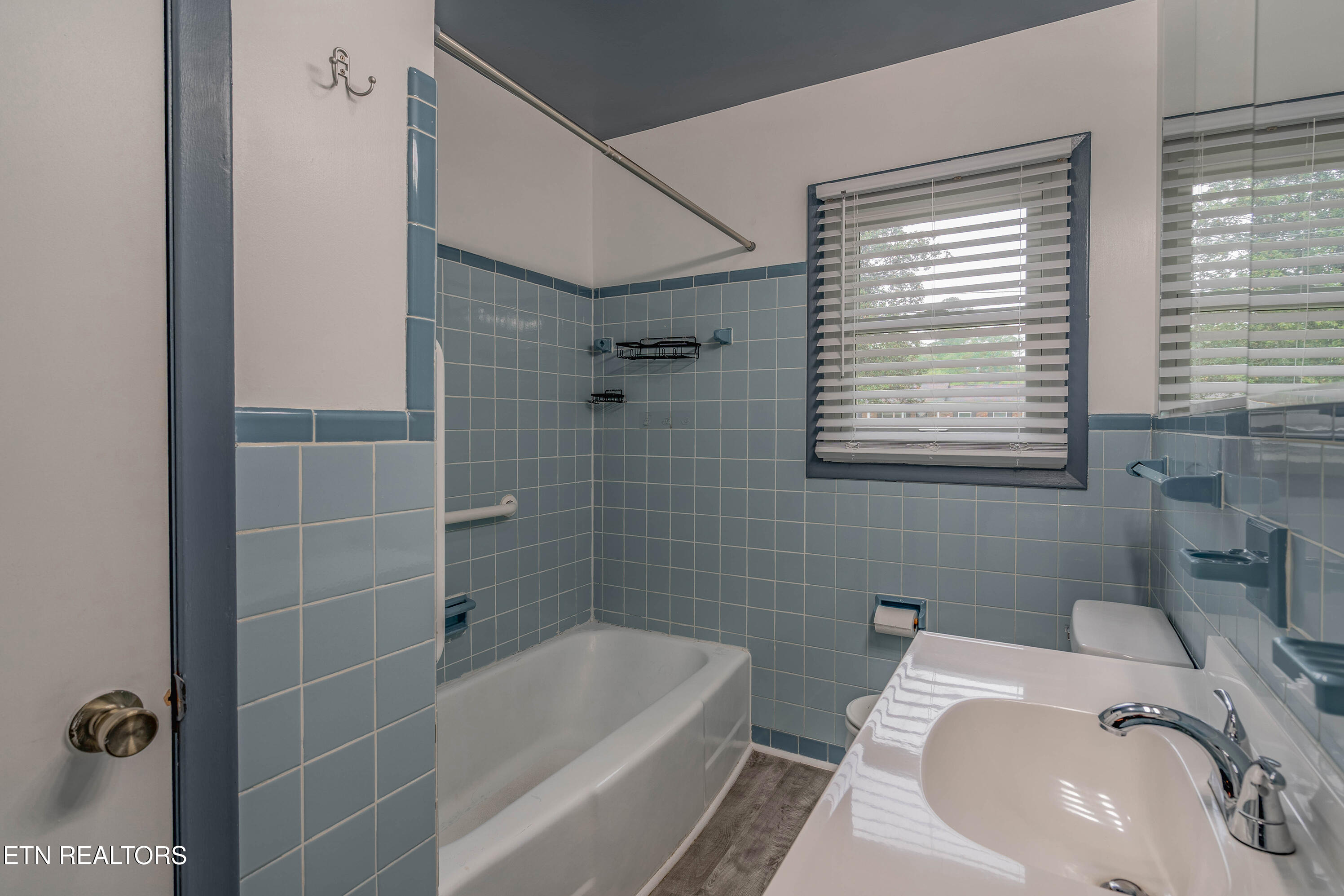 404 Bridge View Lane Knoxville TN 37914