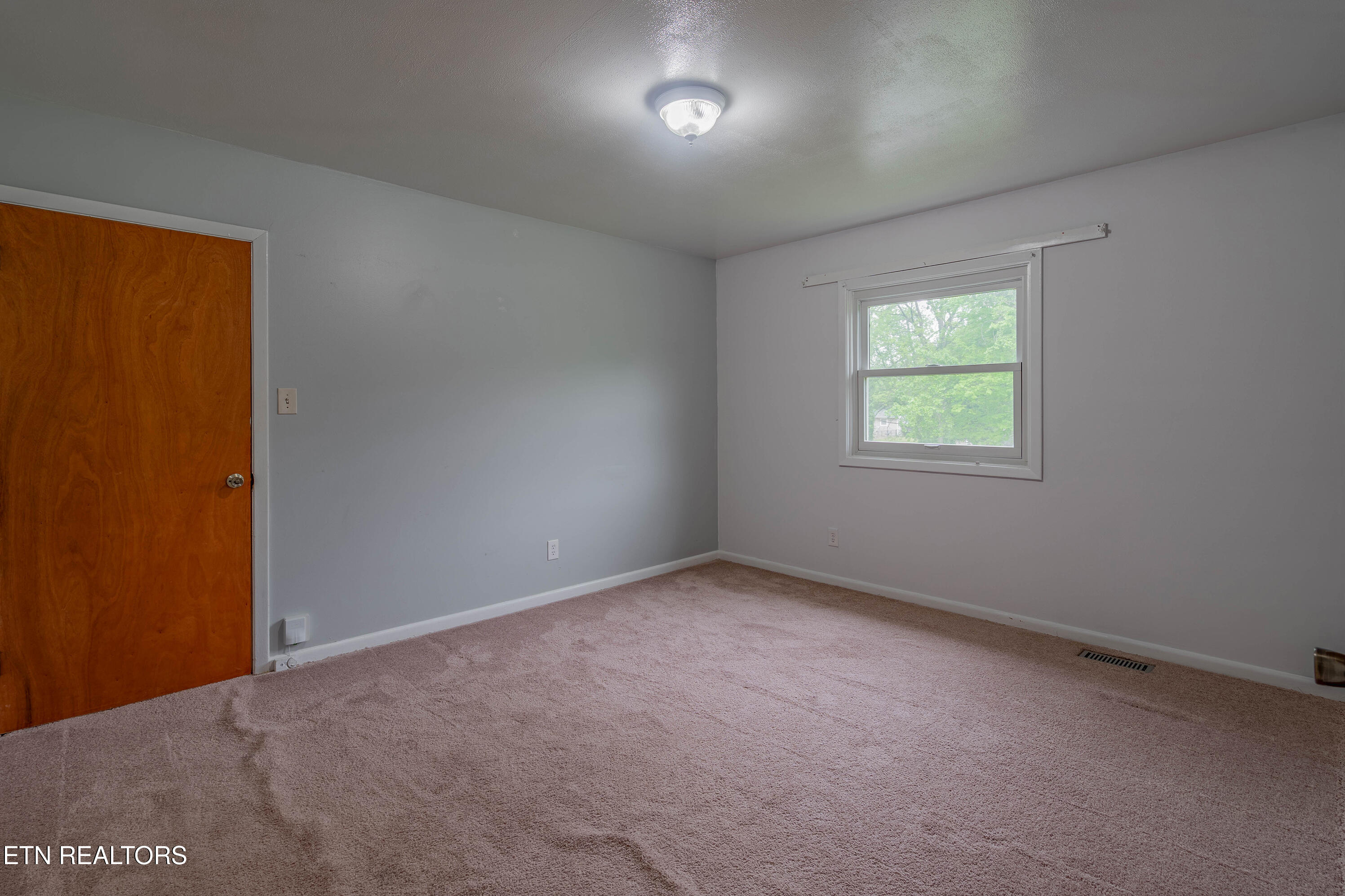 404 Bridge View Lane Knoxville TN 37914