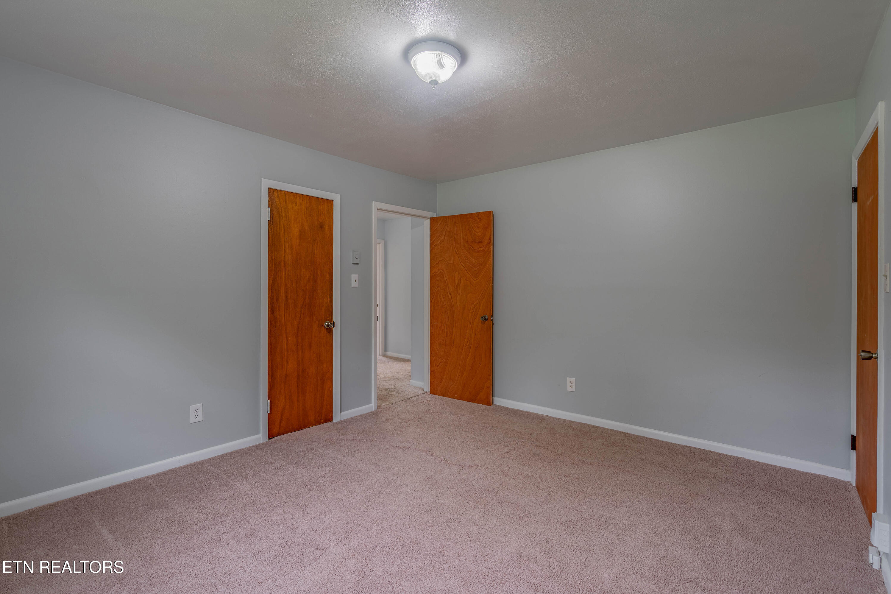 404 Bridge View Lane Knoxville TN 37914
