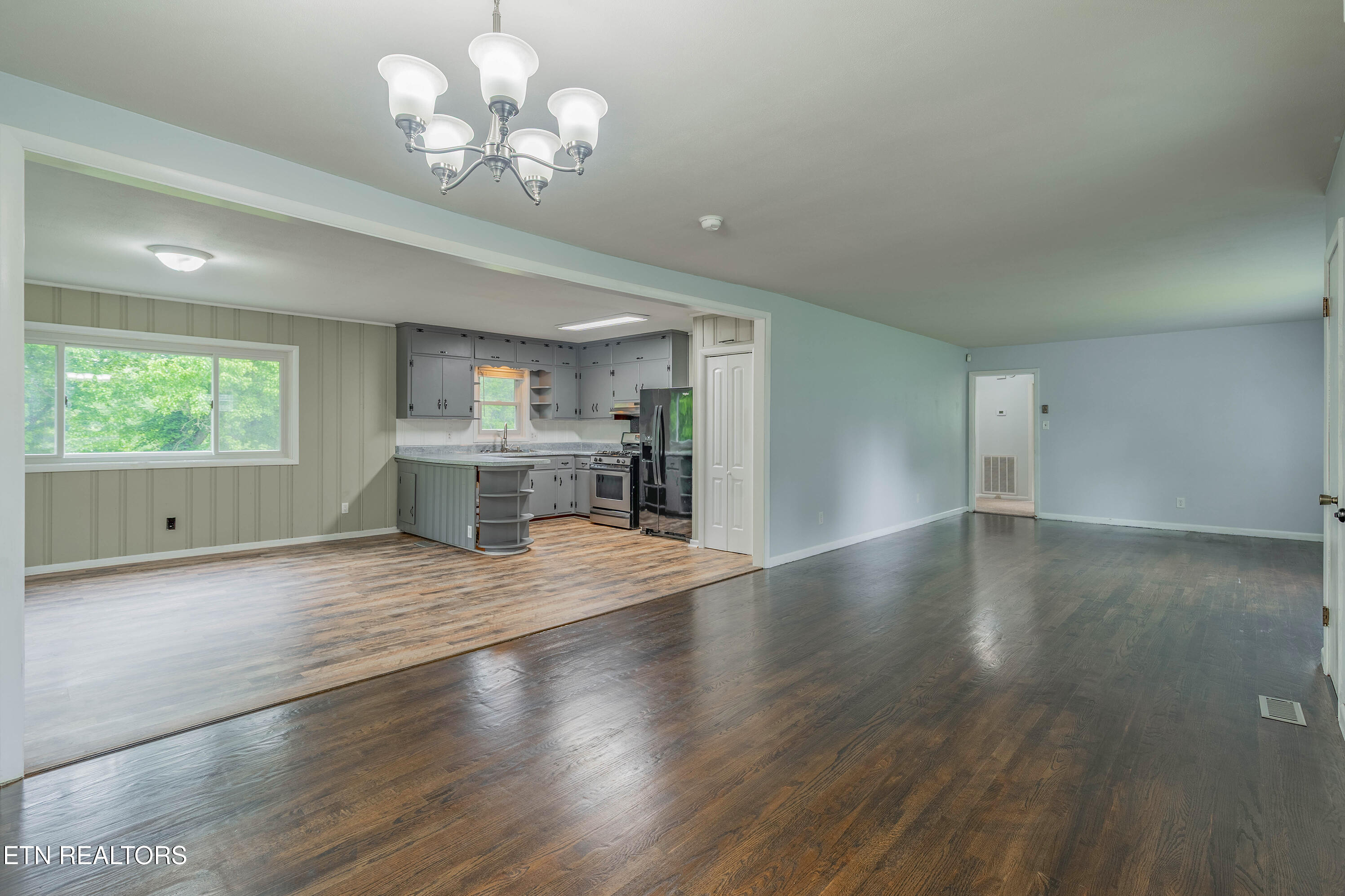 404 Bridge View Lane Knoxville TN 37914